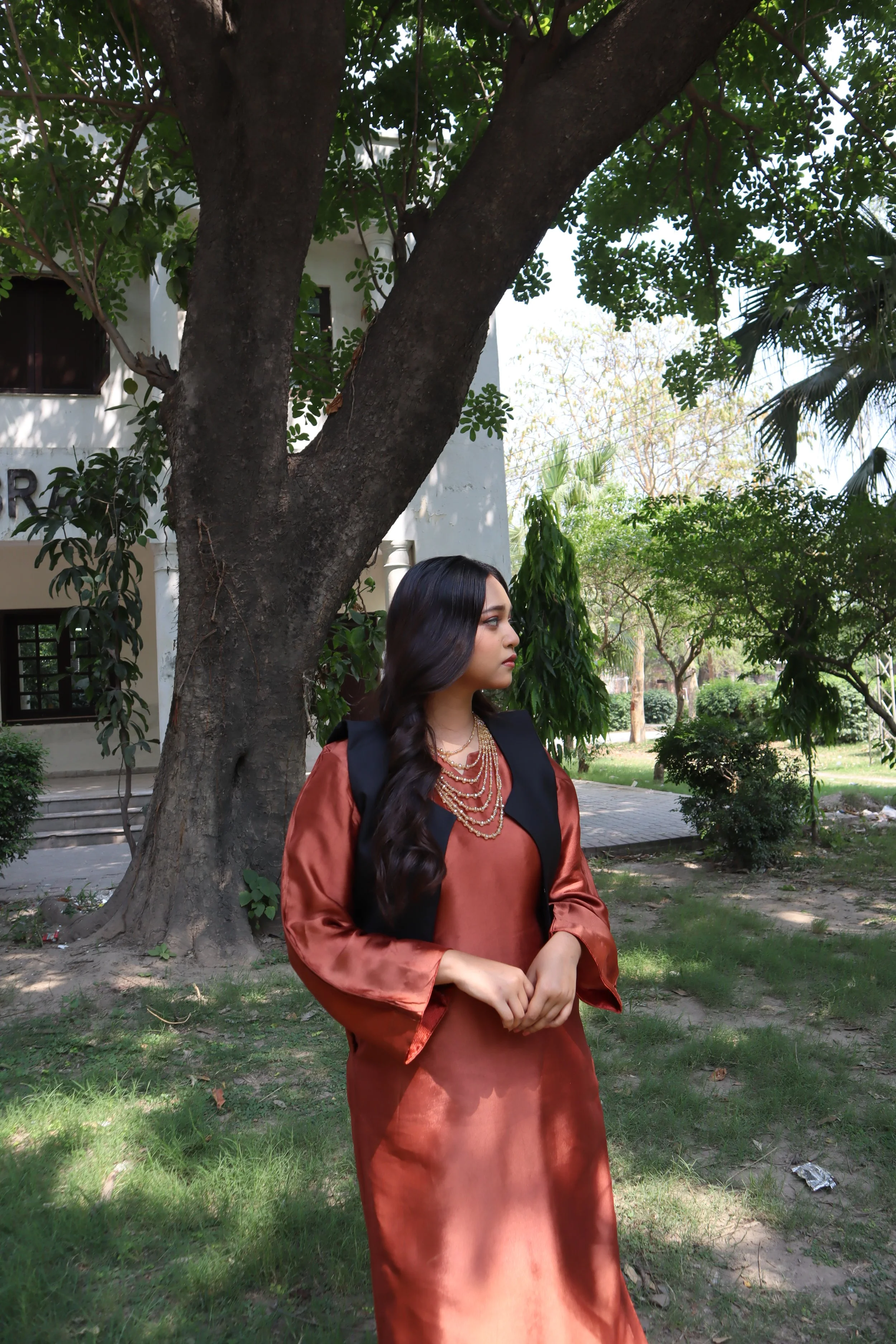 Riwaayat Plain  Vest