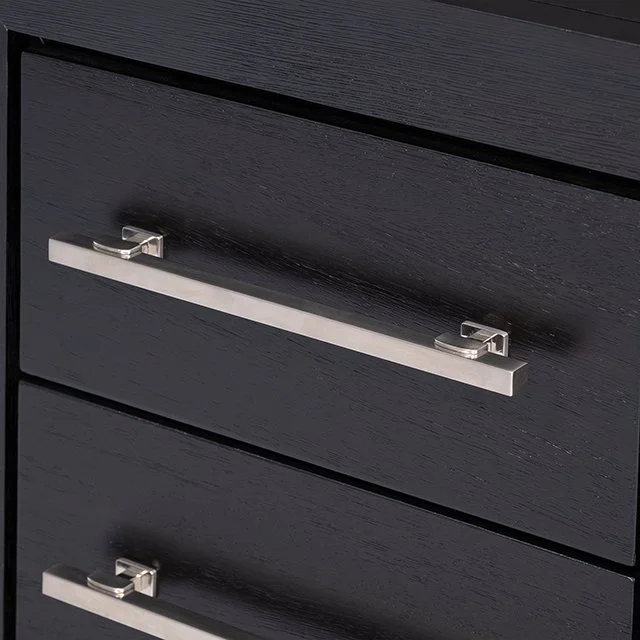 fm7415bk-v-handle.jpg