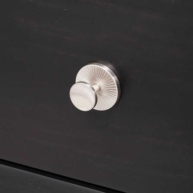 fm74002bk-handle.jpg