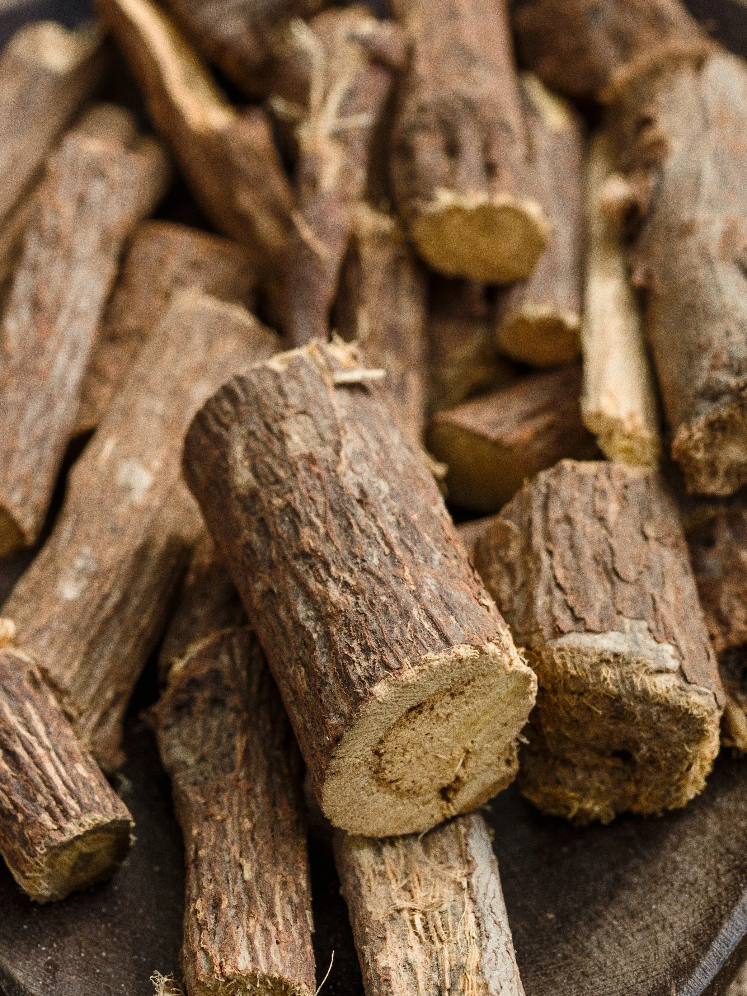 licorice root.jpg