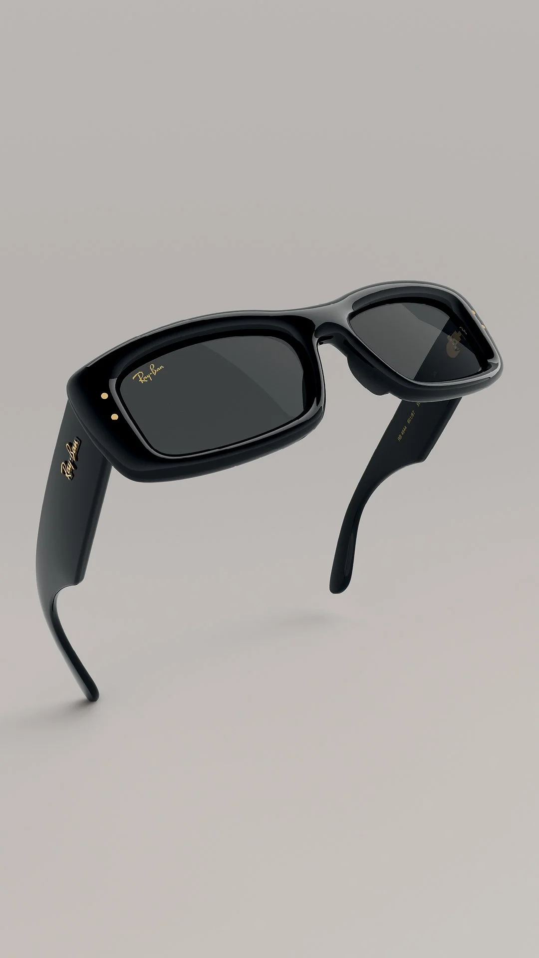 Ray-Ban_ASAP_Rocky_Puffer_Evolution_1080x1920_2.jpg