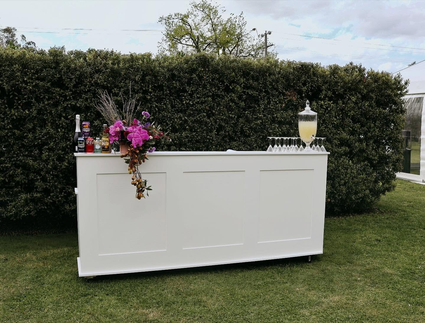 A little more from our first event 🌿
Our bar and lounge setups made their first appearance, and we couldn&rsquo;t be happier with how they came together! 💫