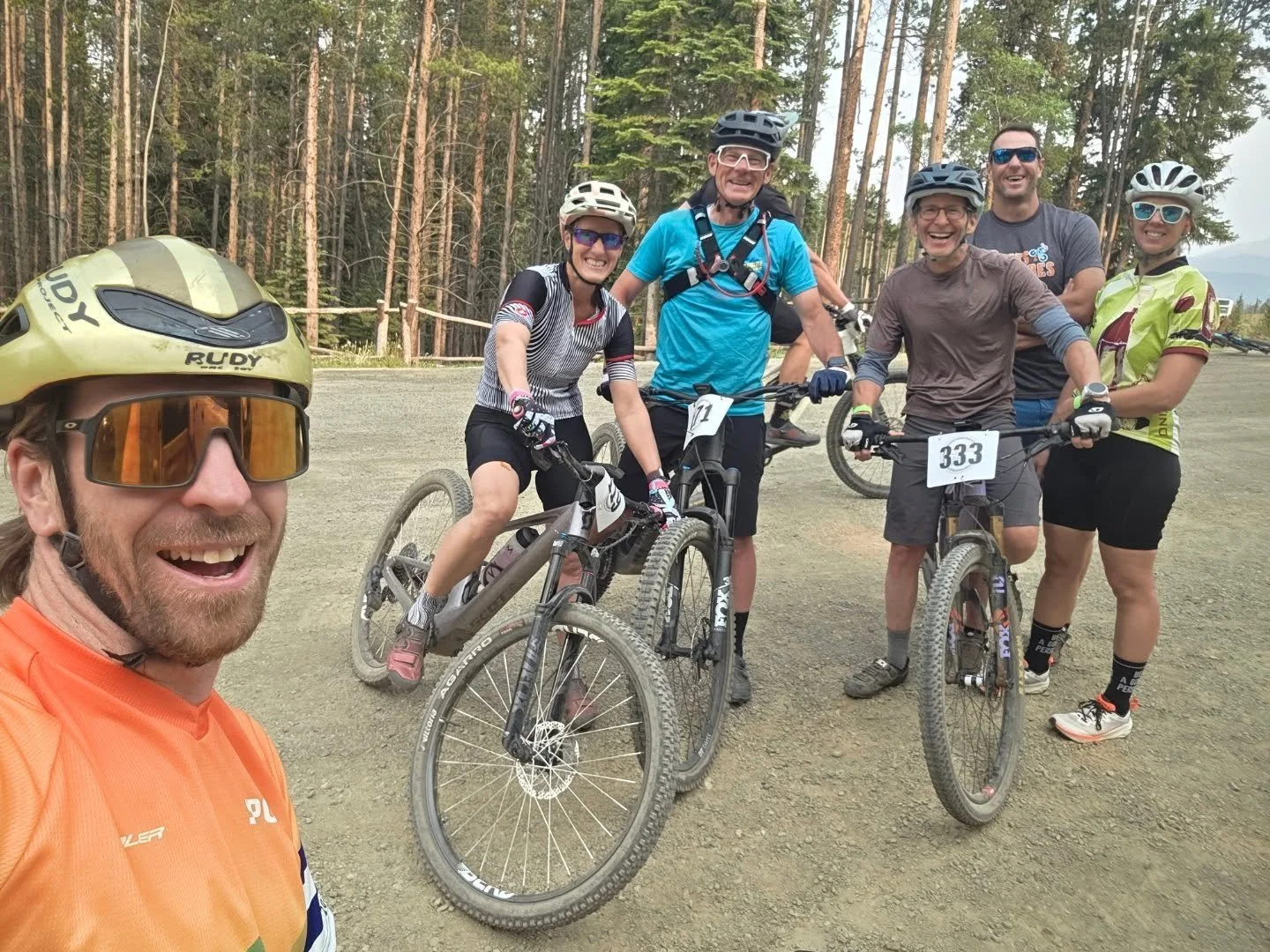 Lee finally got me on a mountain bike.

Apparently my first real welcome to the Summit County MTB race scene was the Peaks Trail Time Trial. Casual. 😅

I had no idea what I was doing besides trusting the bike, trusting my legs, and sending it.

Some