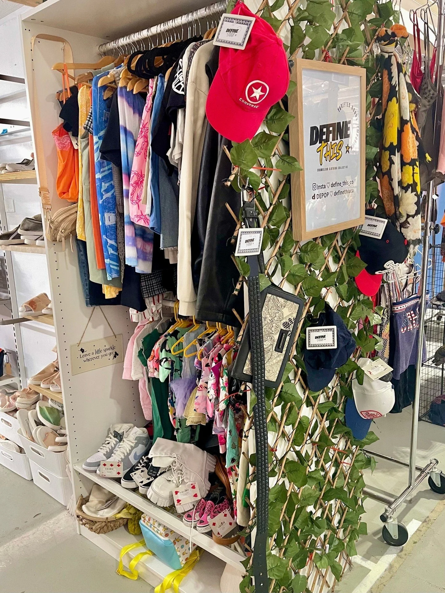 Define This Co. is all about standout fashion with a vintage edge ✨ From everyday looks to statement pieces, it&rsquo;s a go-to stall for preloved style at Market Fair Ferntree Gully.
*
*
*
*
*
#upcycledclothing #upcycling #upcycledclothes #sustainab