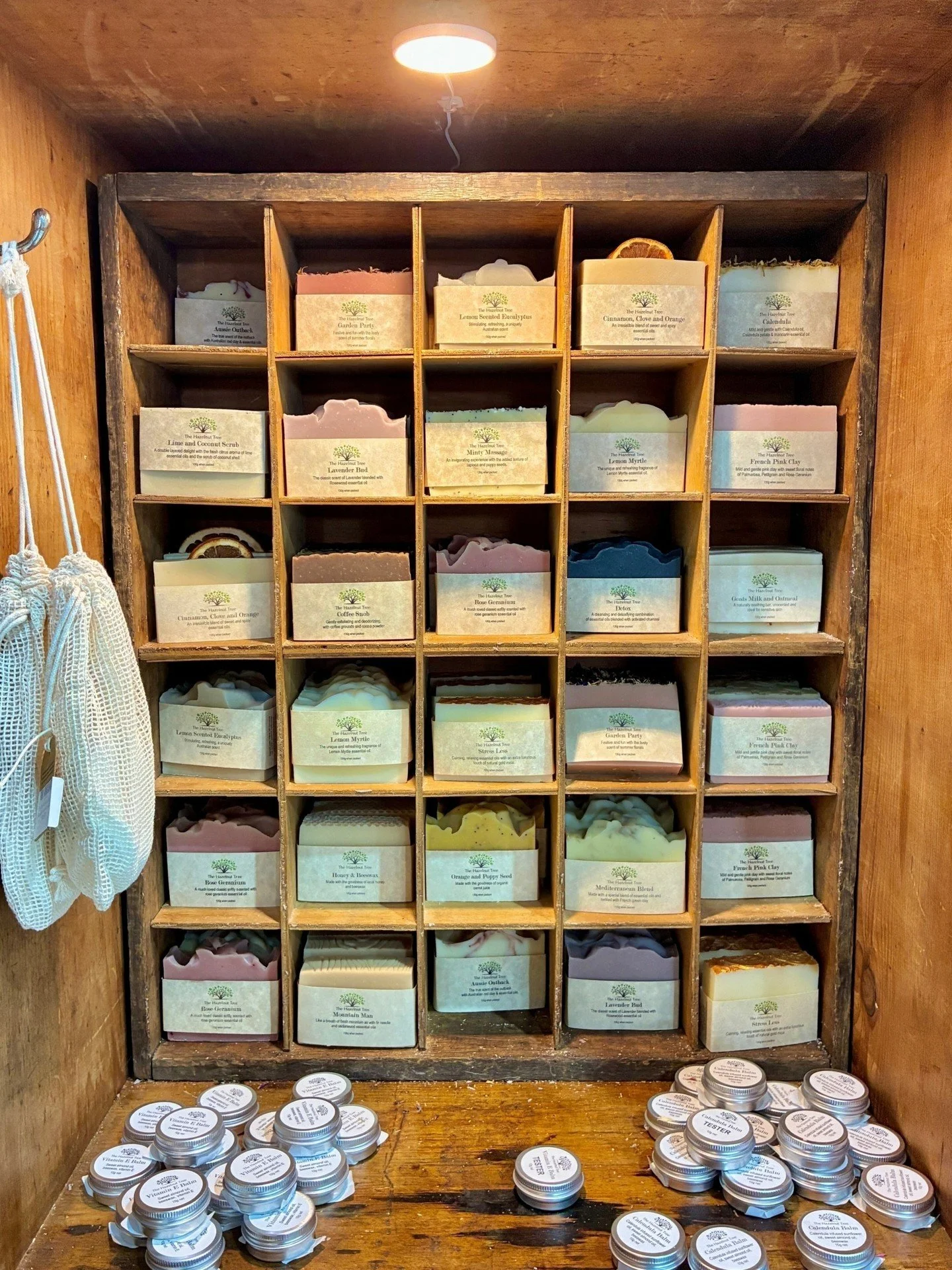 🌳 Smell and feel your best with The Hazelnut Tree's soaps and organic skincare products, all handmade with luxurious ingredients to keep your skin feeling soft!! Find the Hazelnut Tree at both Market Fair, Preston and Ferntree gully.
*
*
*
*
*
#hand