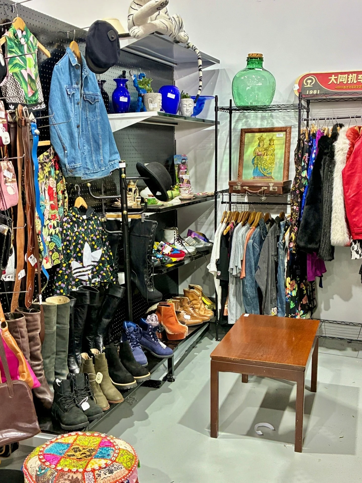 Market Fair Preston is full of amazing vintage stalls. From vintage homewares to unique fashion we have it ALL!
*
*
*
*
*
#marketfair #melbournevintage #melbournemarkets #smallbusiness #vintage #melbourne #vintagemarket #vintagestyle #vintagefinds #r