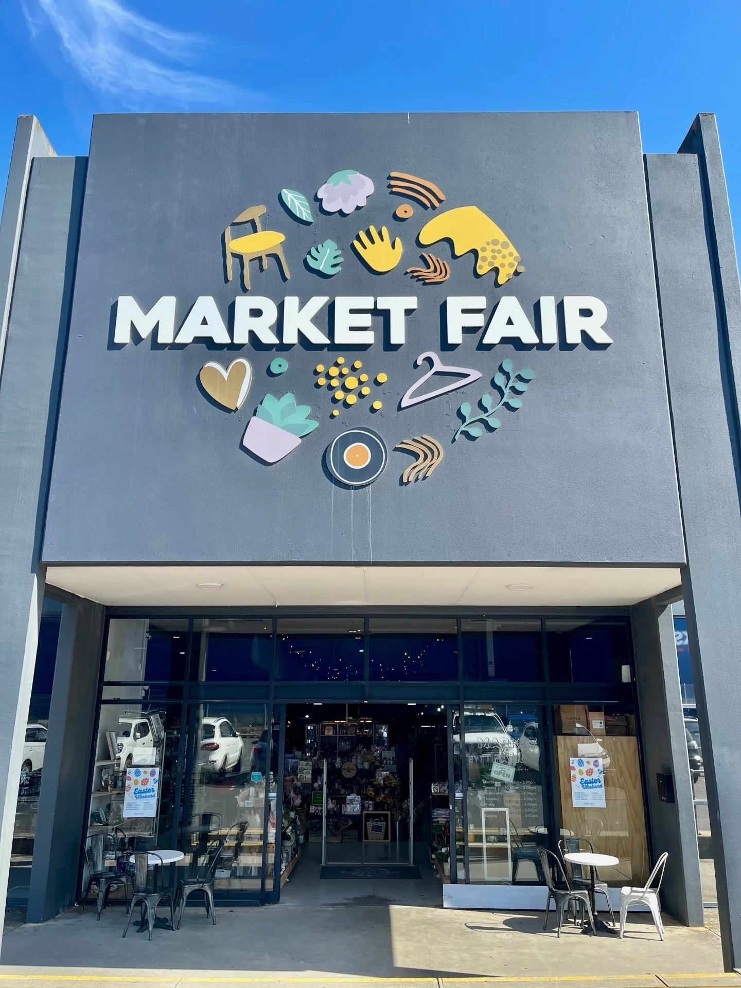 Your next perfect day out starts here ✨
With 300+ stalls and  two store locations, Market Fair is packed with vintage finds, handmade pieces, and everything in between.

Open every day from 10am-5pm! Come explore and see what you discover at Market F