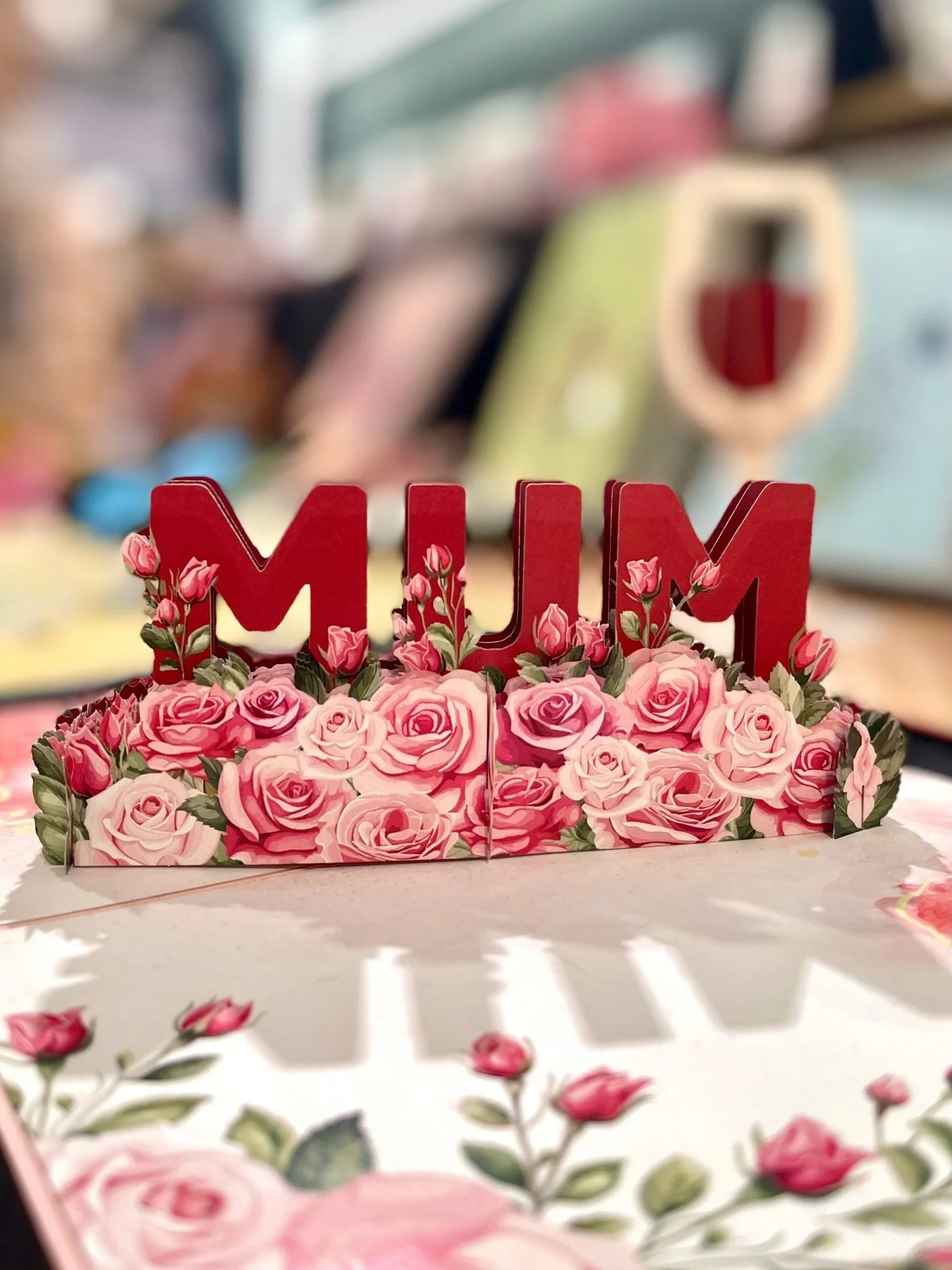 Say it with more than just words 💐✨These pop-up cards are thoughtful, detailed, and made to surprise Mum in the best way. The kind of card she&rsquo;ll keep long after Mother&rsquo;s Day 💌
*
*
*
*
*
#melbournemarket #indoormarket #marketfair #mothe