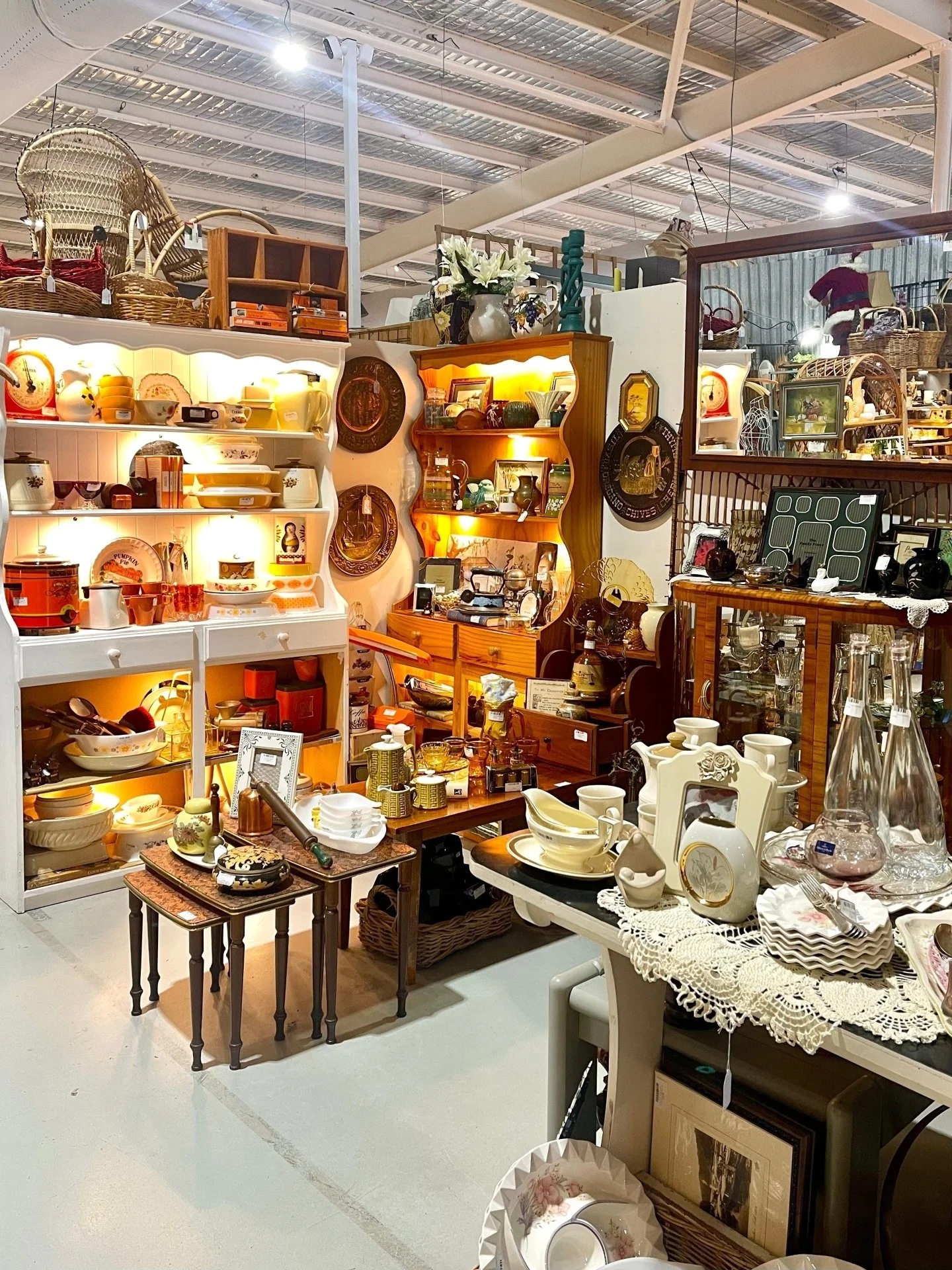 Timeless pieces with a story to tell ♻️✨
Discover carefully curated, locally loved vintage finds from Saved Vintage at Market Fair Ferntree Gully.
*
*
*
*
*
#upcycledclothing #upcycling #upcycledclothes #sustainablefashion #upcycledfashion #upcycling