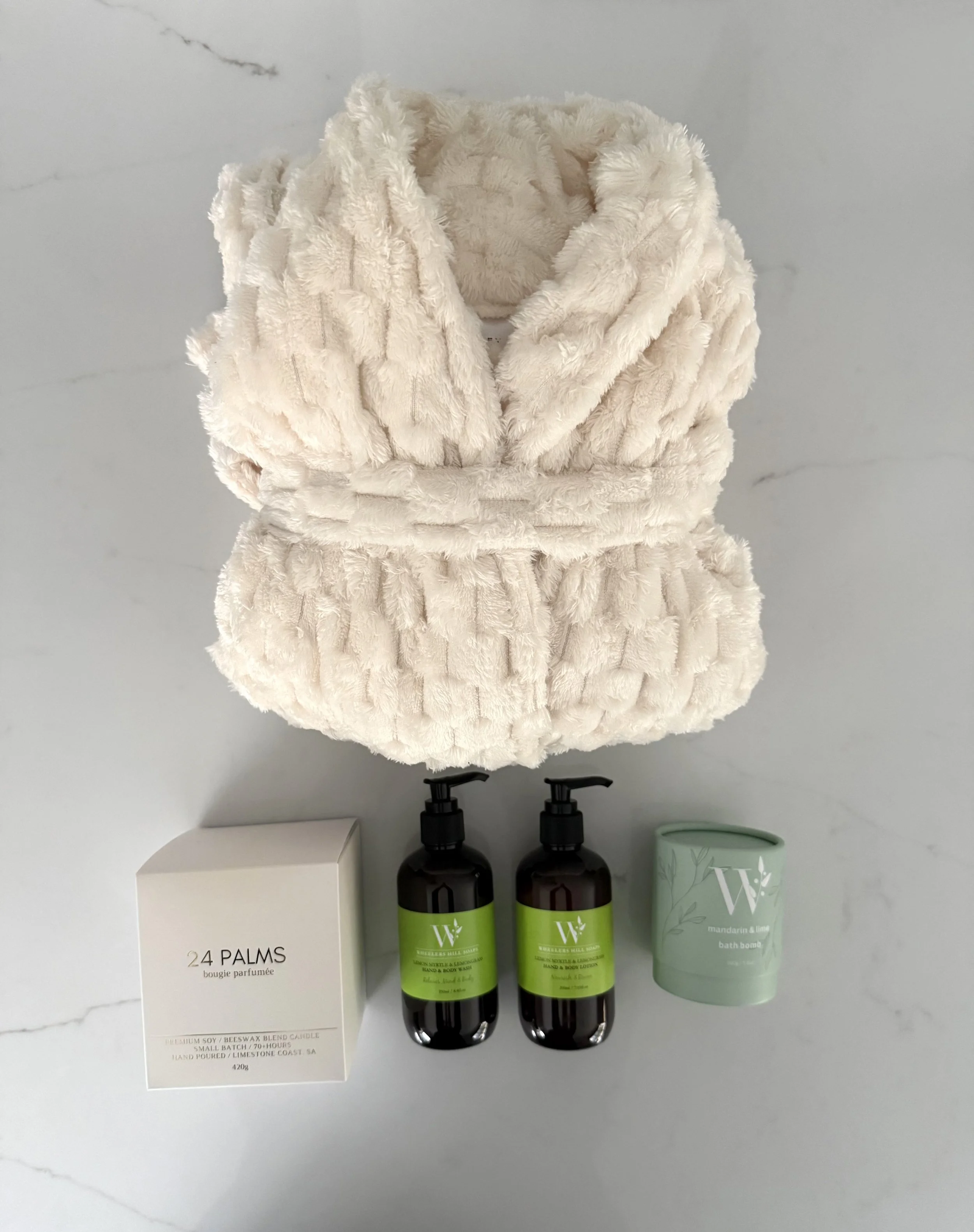 Luxe & Lavish Hamper (3).JPG