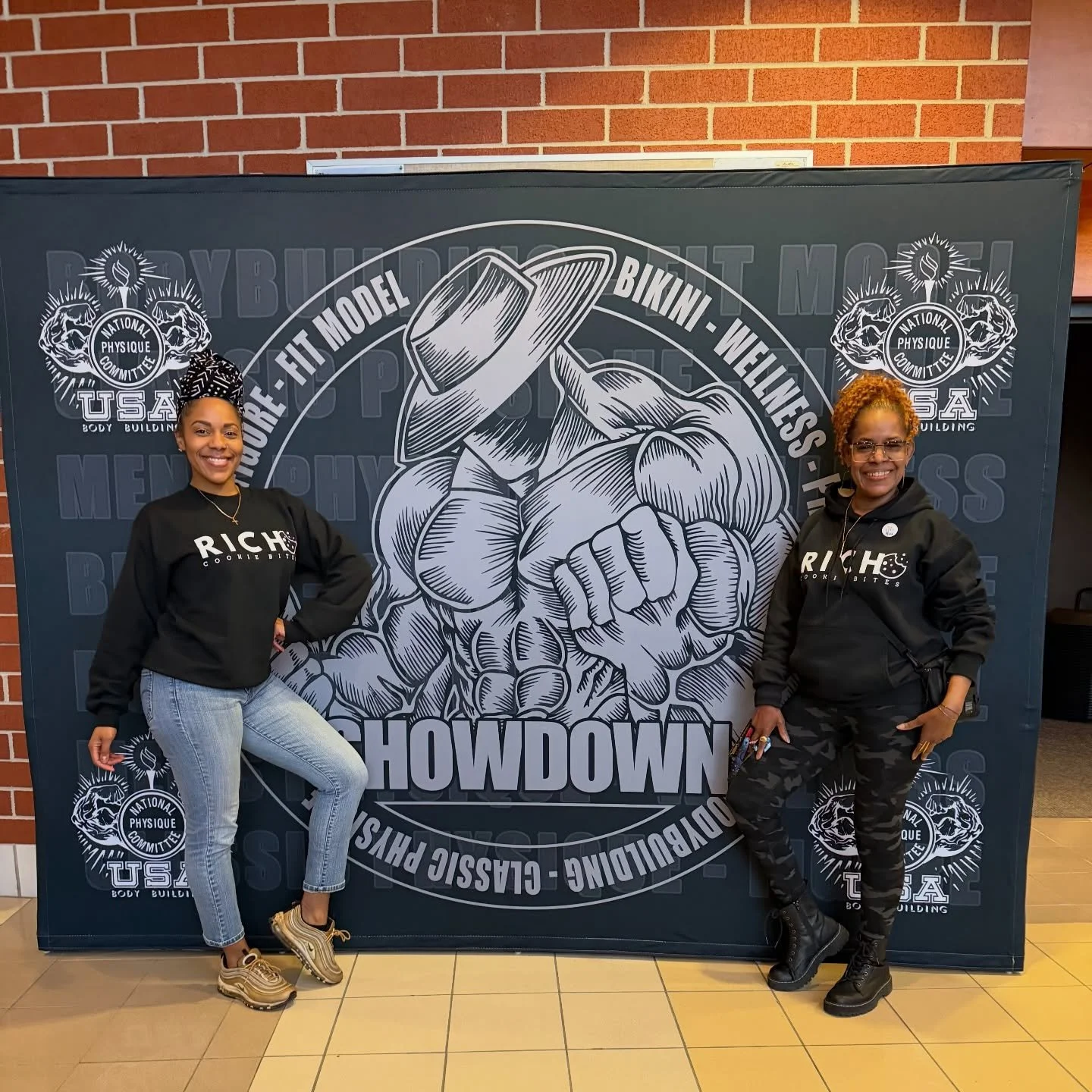 🤗 we&rsquo;re still on a high from the awesome @npc_south_milwaukee_showdown bodybuilding competition [if you&rsquo;re looking for your next show be sure to register for this one!]. we even made new friends with lulu + danielle from @healthydonutco 