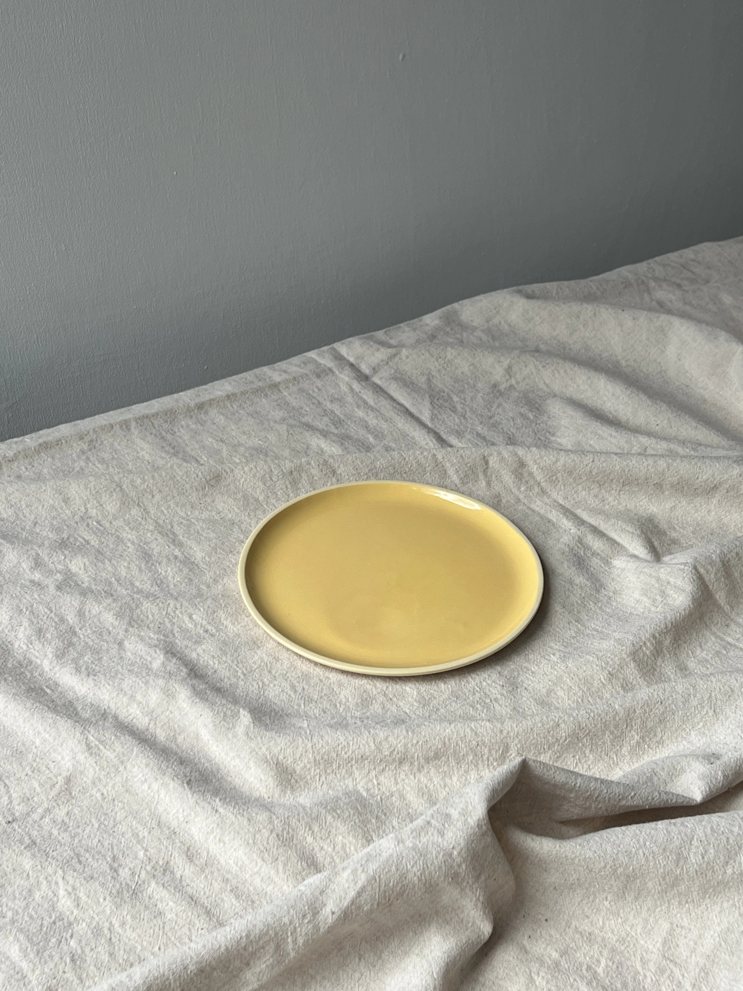 Plate - Custard