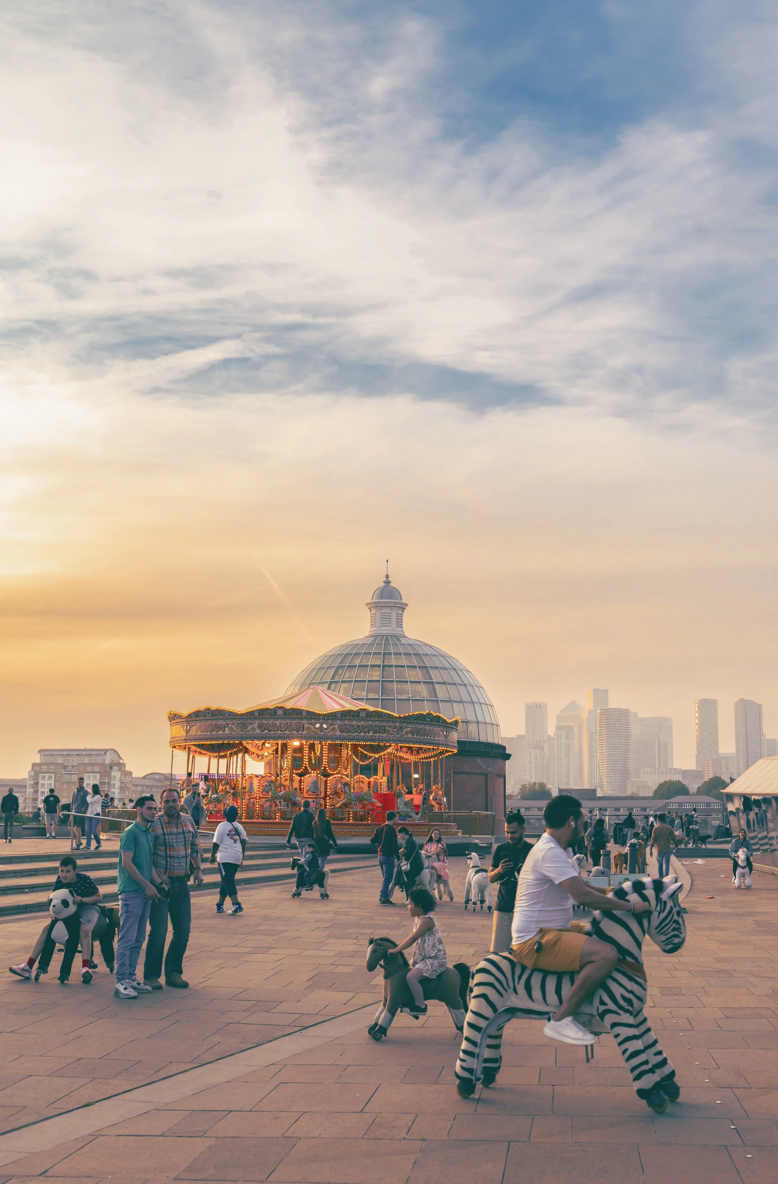carousel. animal riding cutty sark .jpg