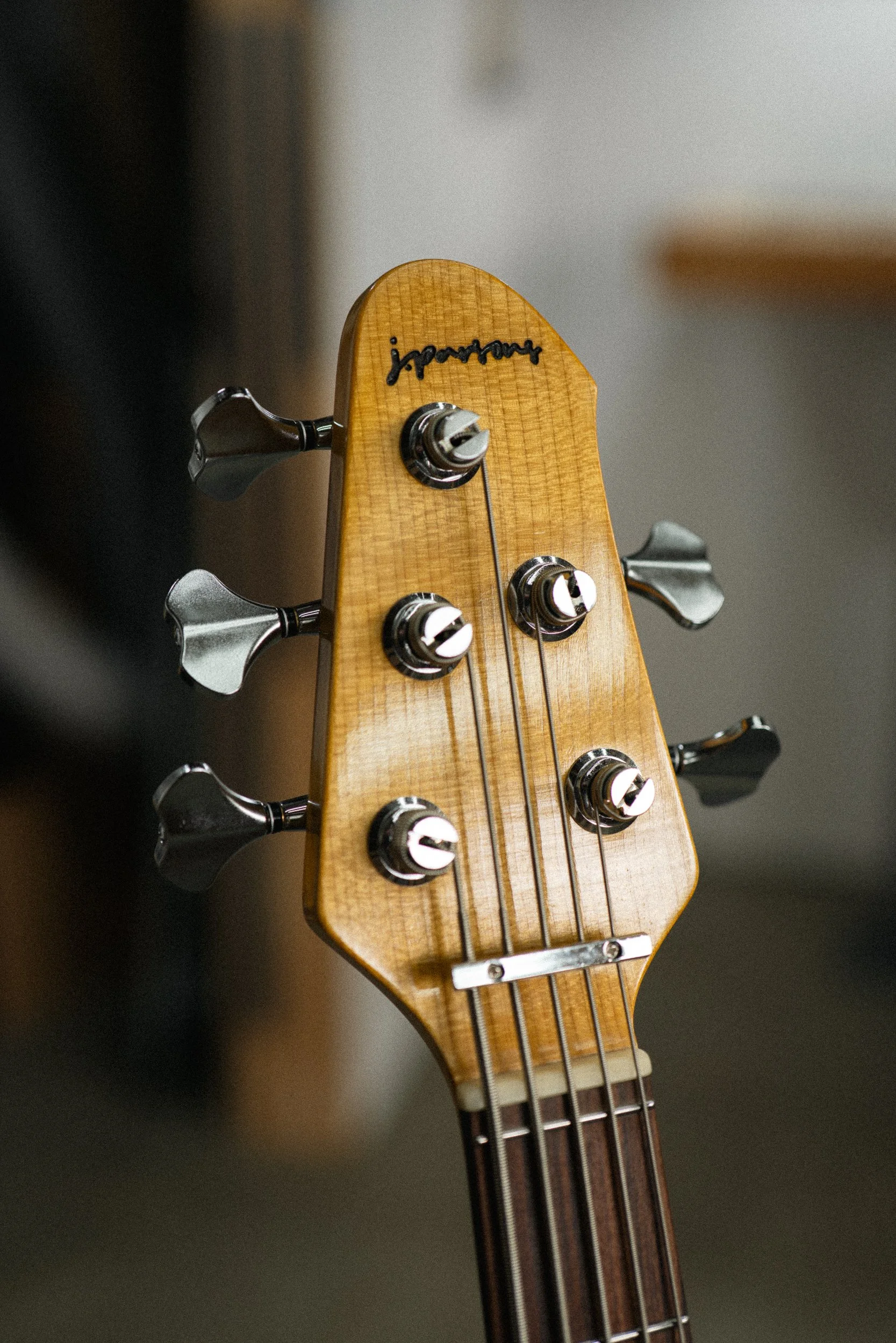 Gideon V Bass-3.jpg