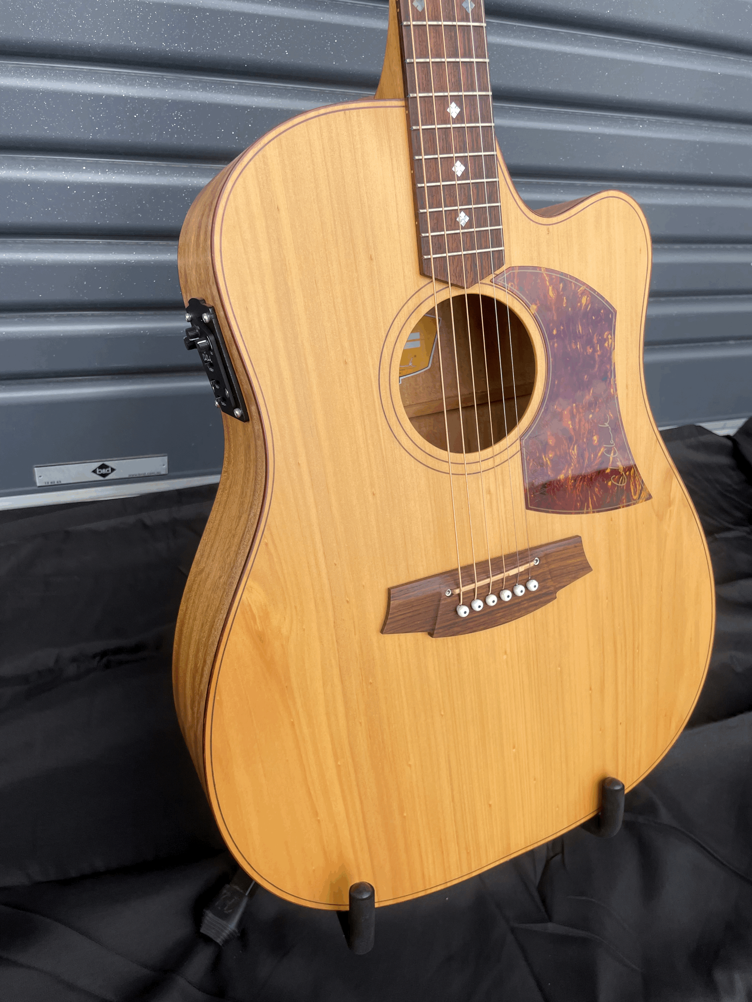 Cole Clark 2006 Steel String Acoustic Guitar