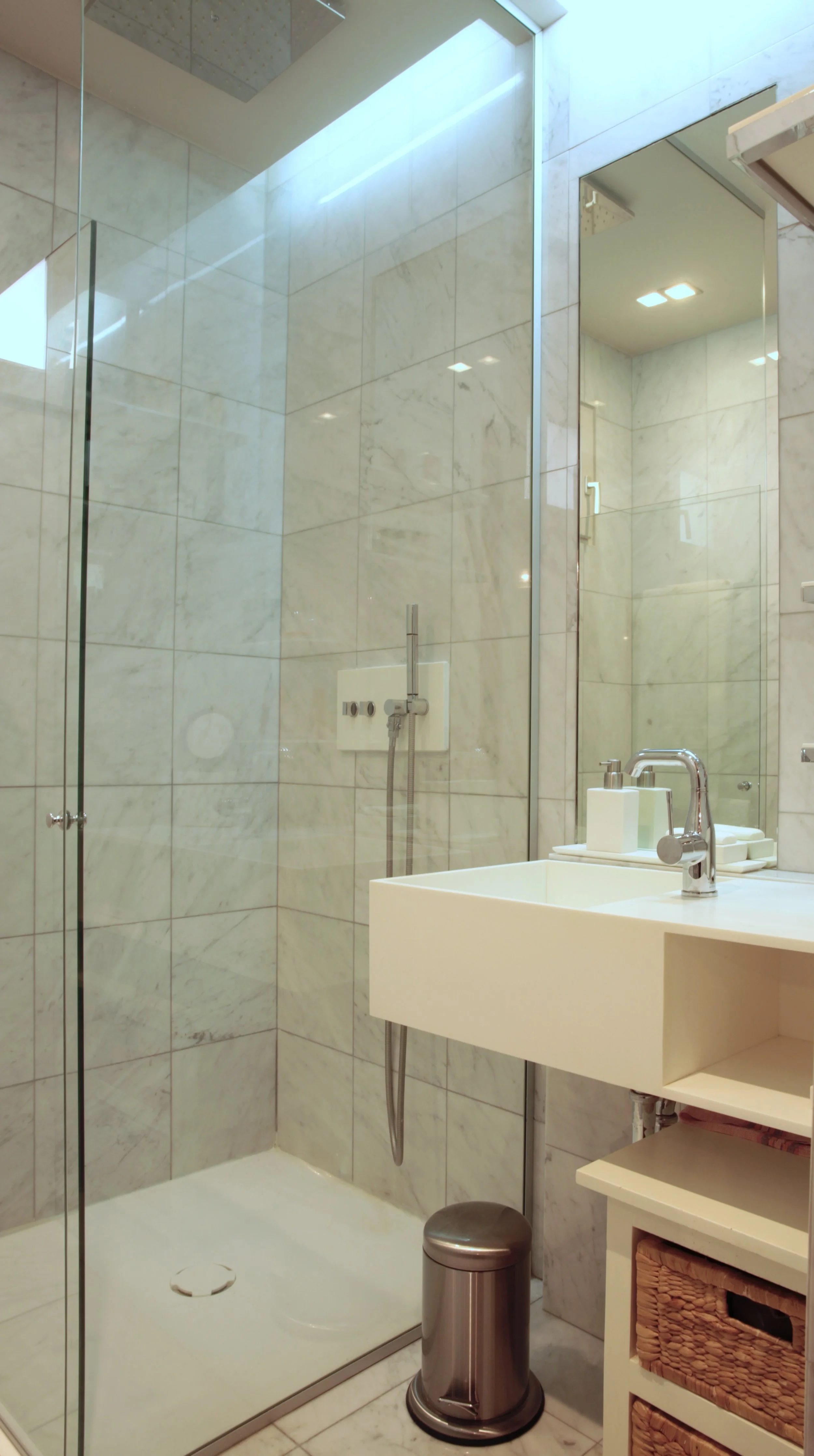 cedrickdeshautels_appartement paris 16e_salle d'eau.JPG
