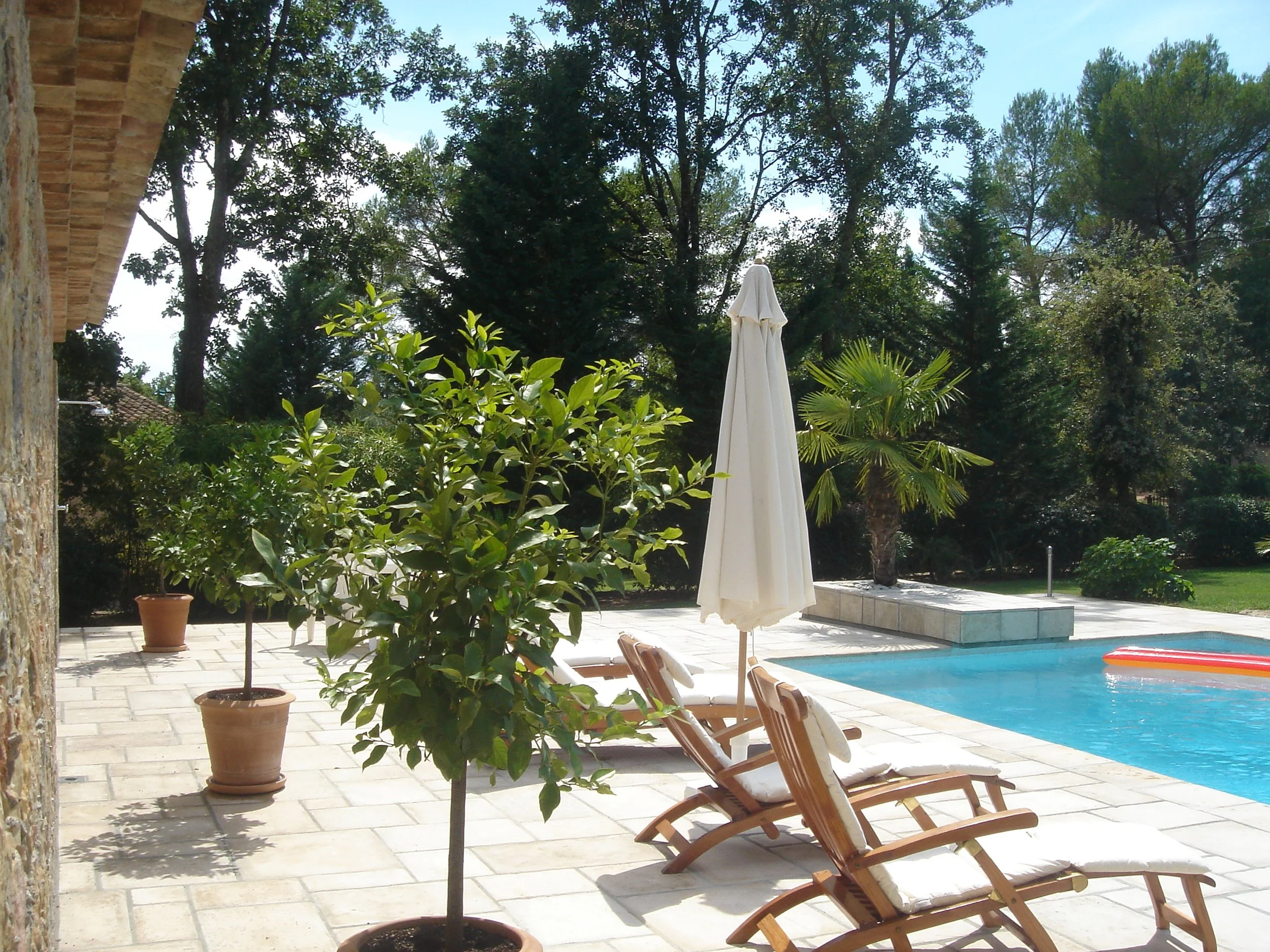 cedrickdeshautels_piscine_vue2.jpg