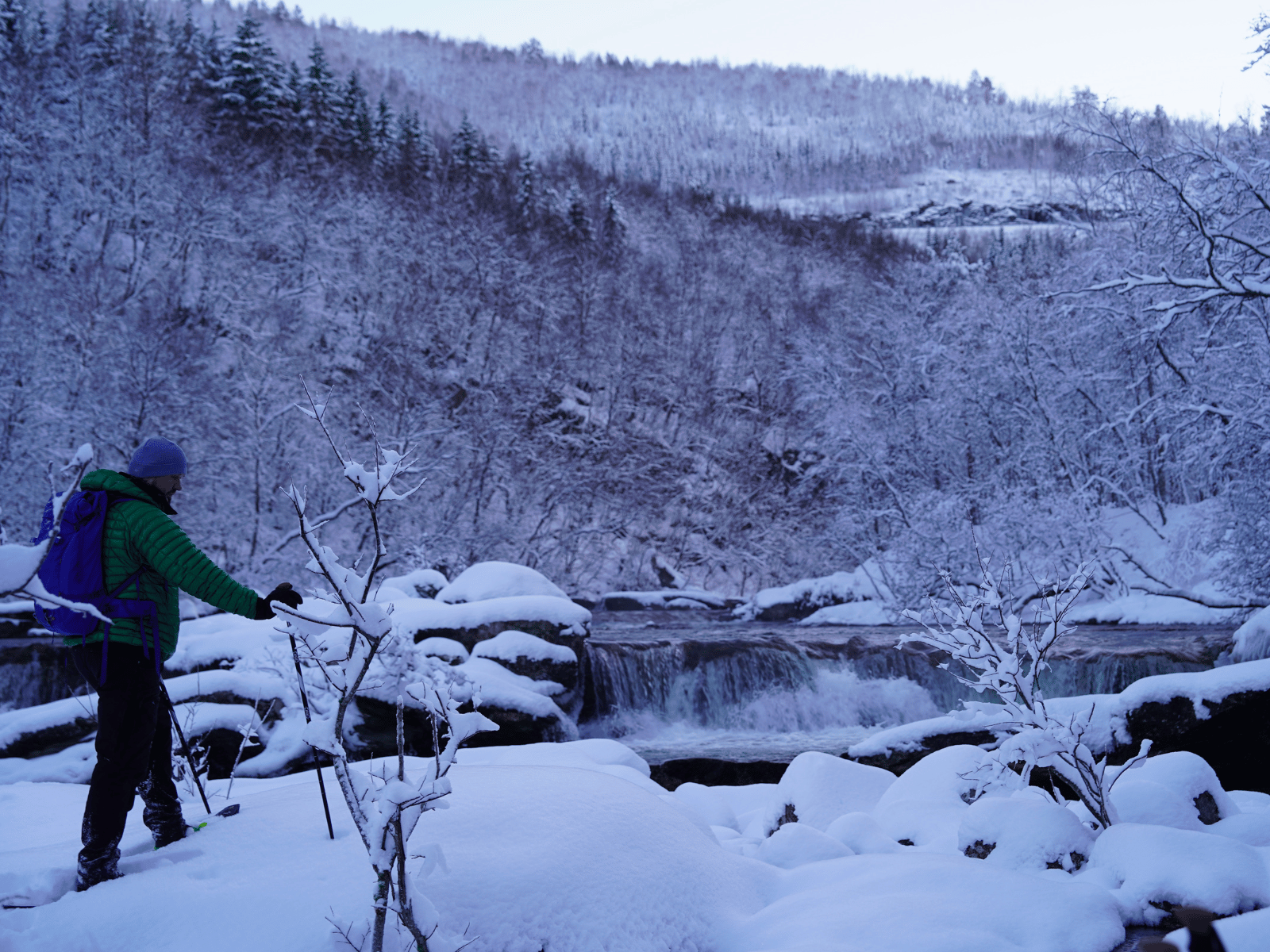Snowshoeing with Rampen 