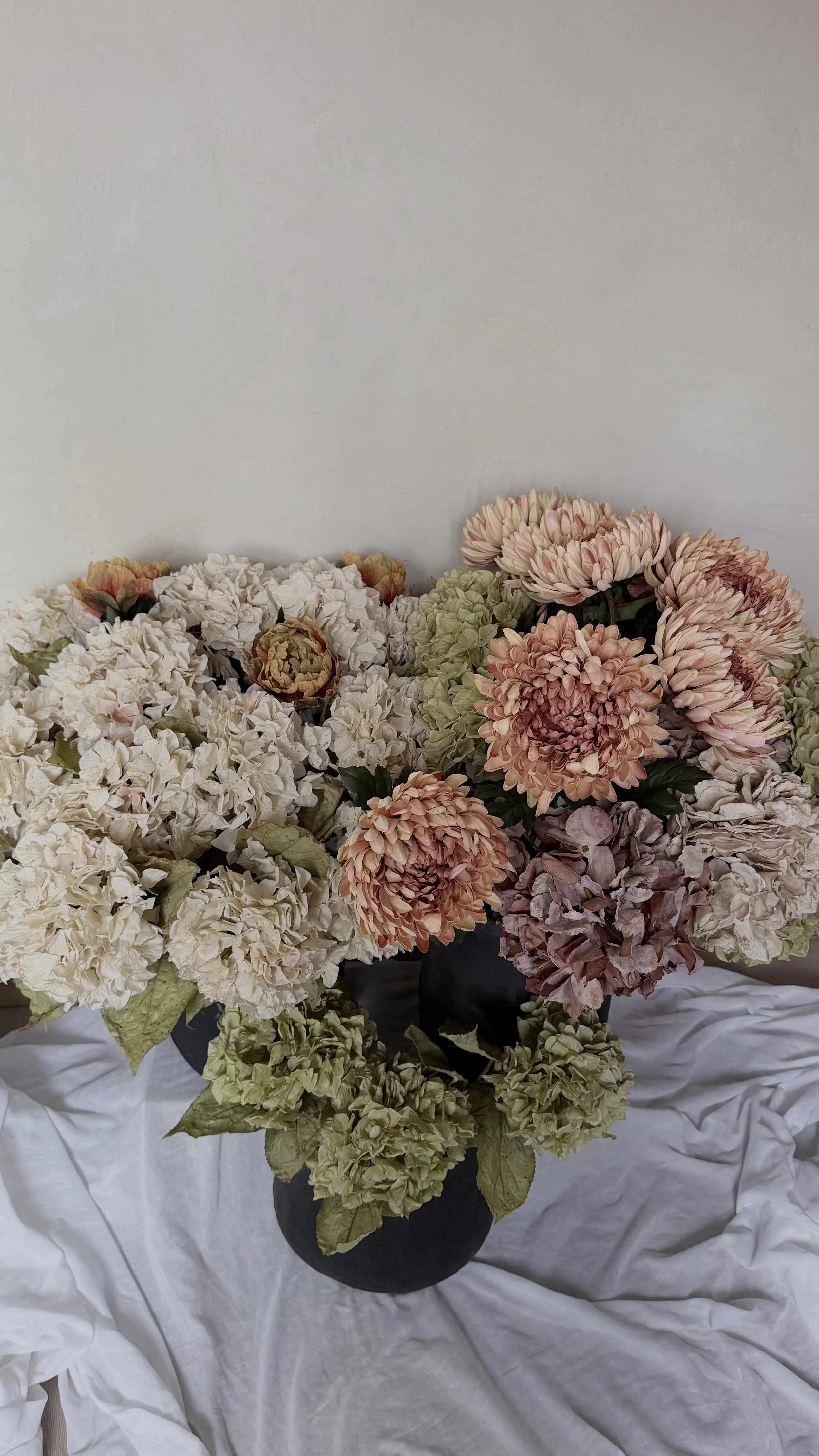 Artificial faux flowers