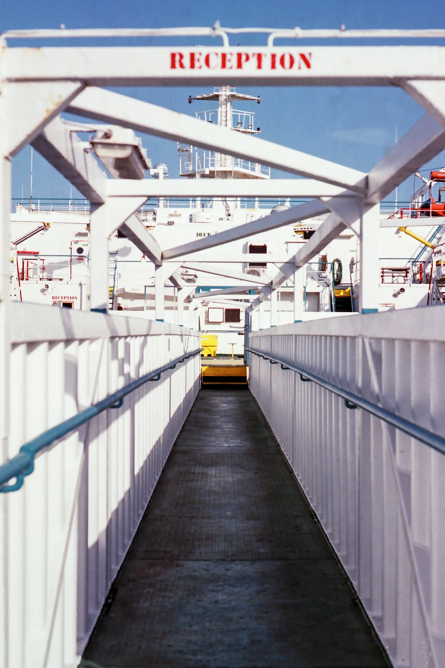 r002-025.jpg
