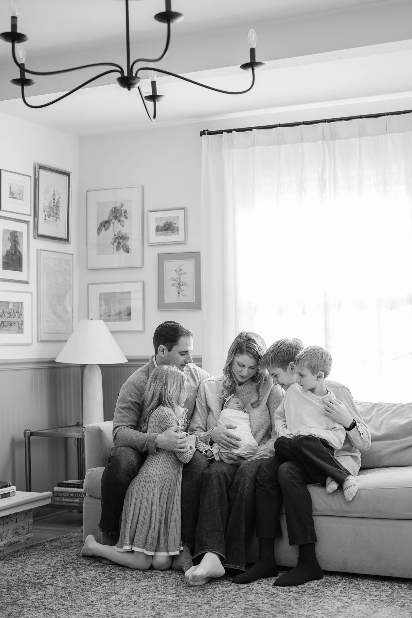 Arlington Heights In Home Lifestyle Newborn Photographer-2.jpg