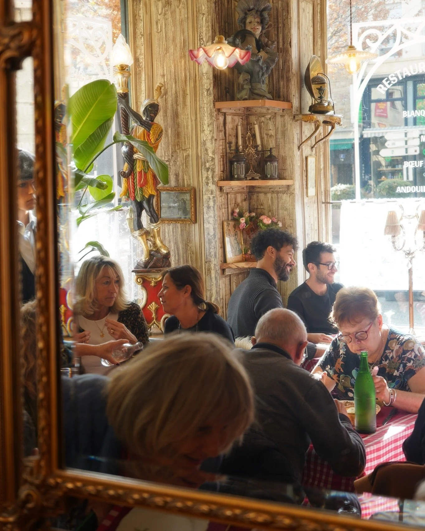 🍷 Zoom client du jour : Le Bistro d&rsquo;Antan !

Chez Grid&eacute;o, on aime collaborer avec des lieux qui ont une &acirc;me &mdash; et le Bistro d&rsquo;Antan en fait partie.
Un restaurant chaleureux situ&eacute; au c&oelig;ur de Saint-&Eacute;ti