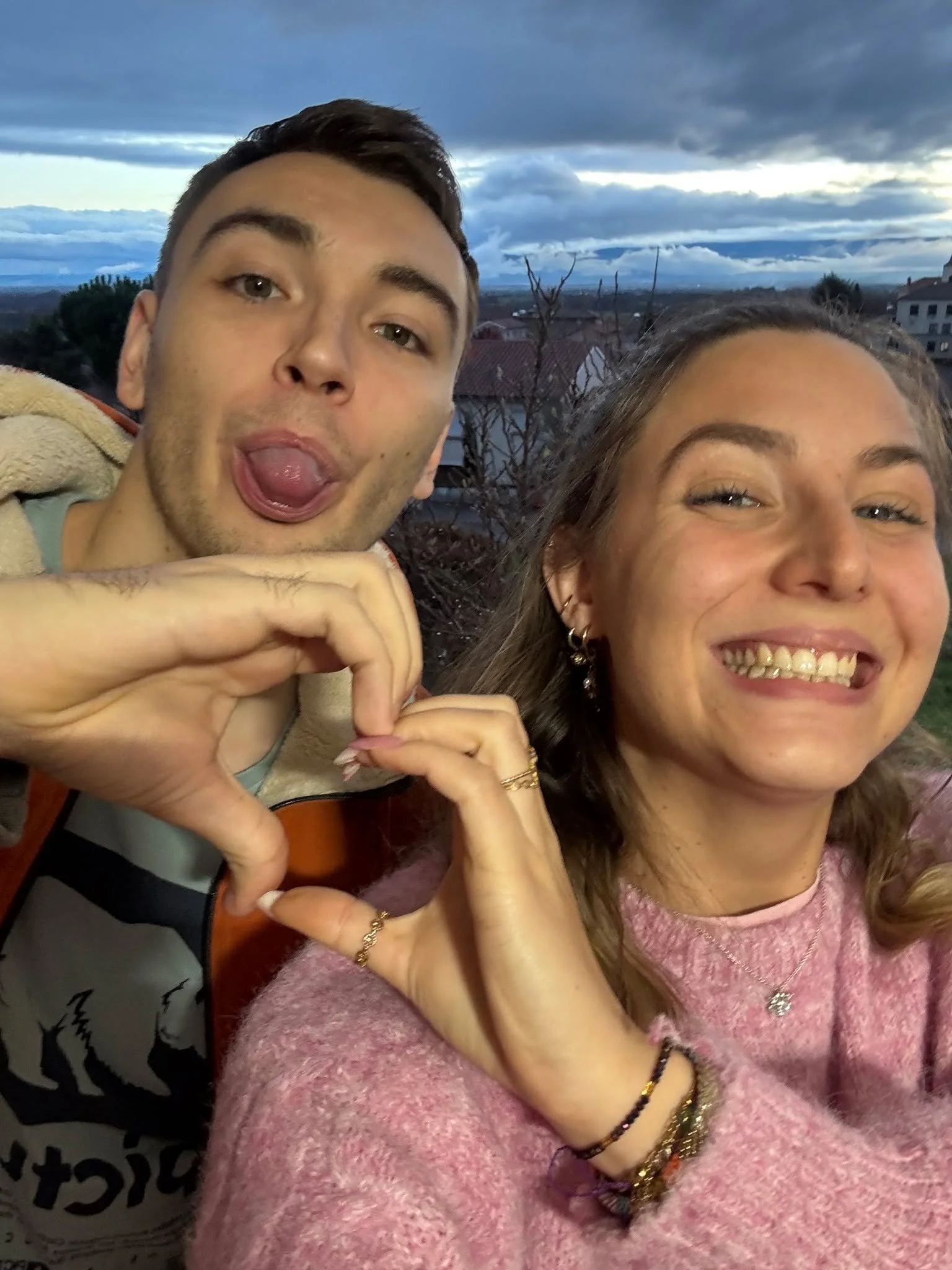 🧡 Merci &agrave; nos clients &amp; partenaires

Parce que Grid&eacute;o, ce n'est pas seulement une agence : c&rsquo;est une aventure humaine faite de rencontres, de projets, de confiance et de belles collaborations.
Chaque client, chaque partenaire