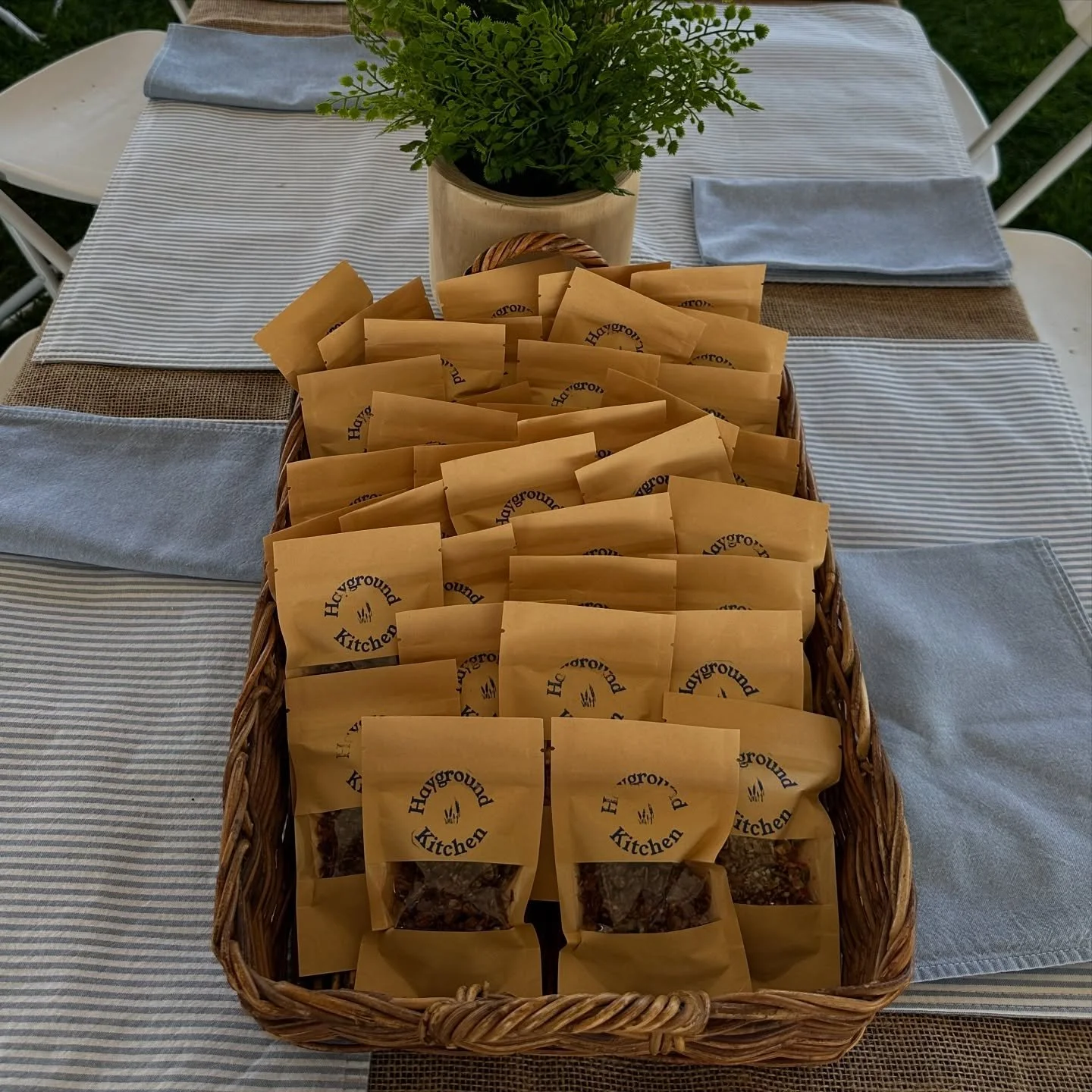 @hamptonclassic sample table set up 🌻🧑&zwj;🍳