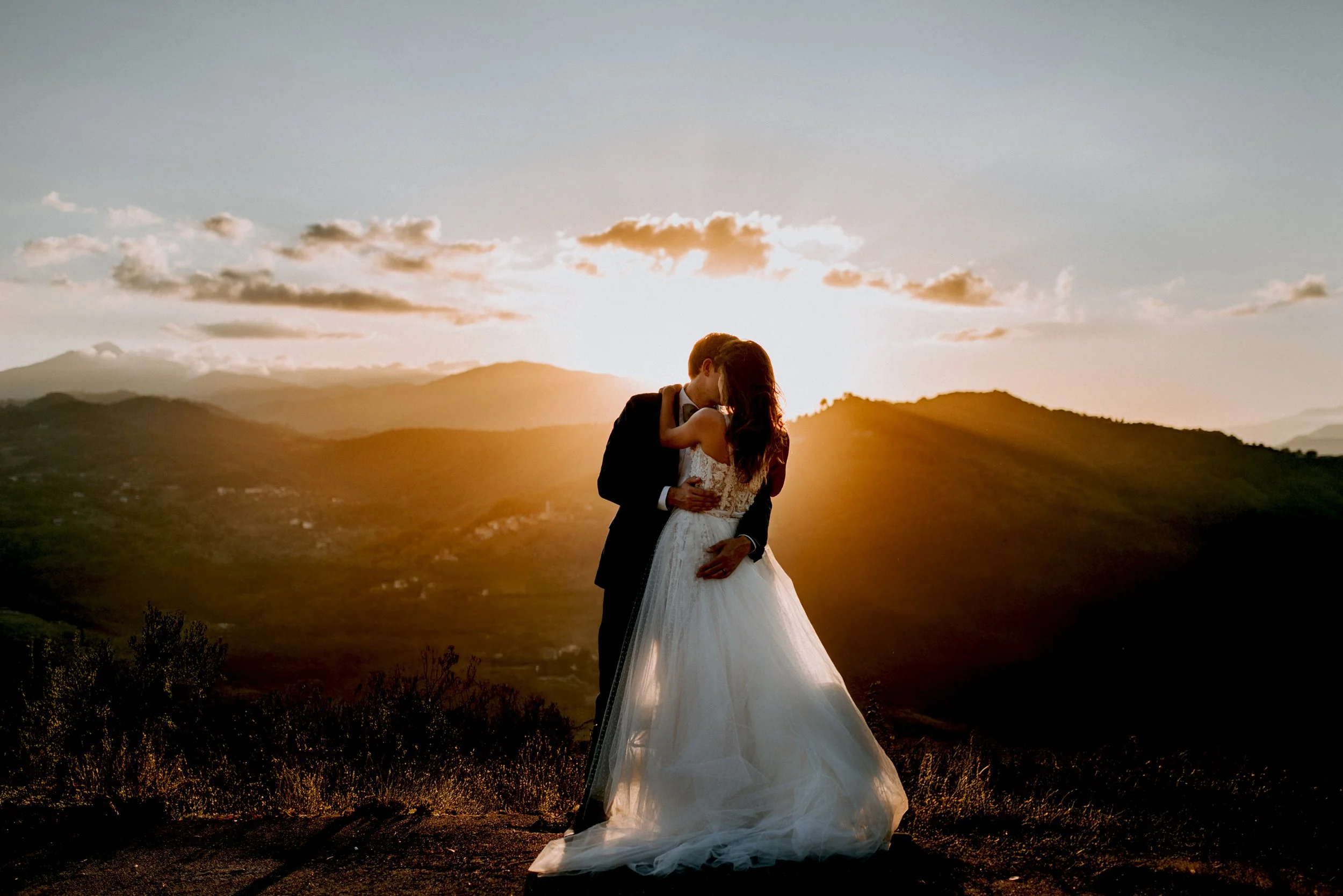 elopement-tuscany-small-wedding-italy-funkybird-weddings.jpg