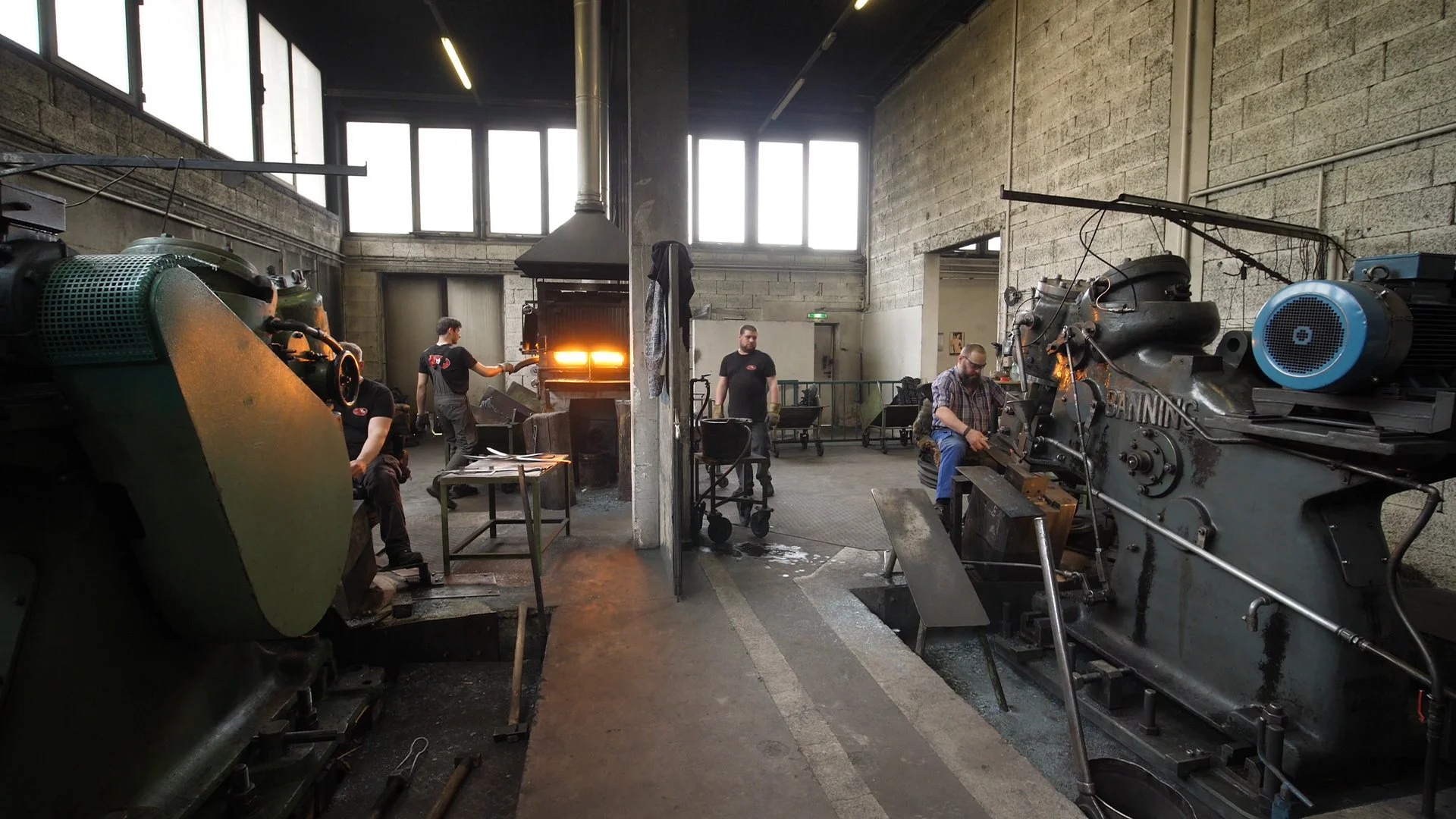 Zu Besuch in einer Sensenschmiede