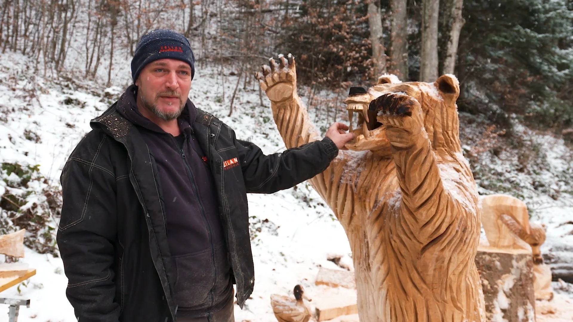 Kunst mit der Motorsäge