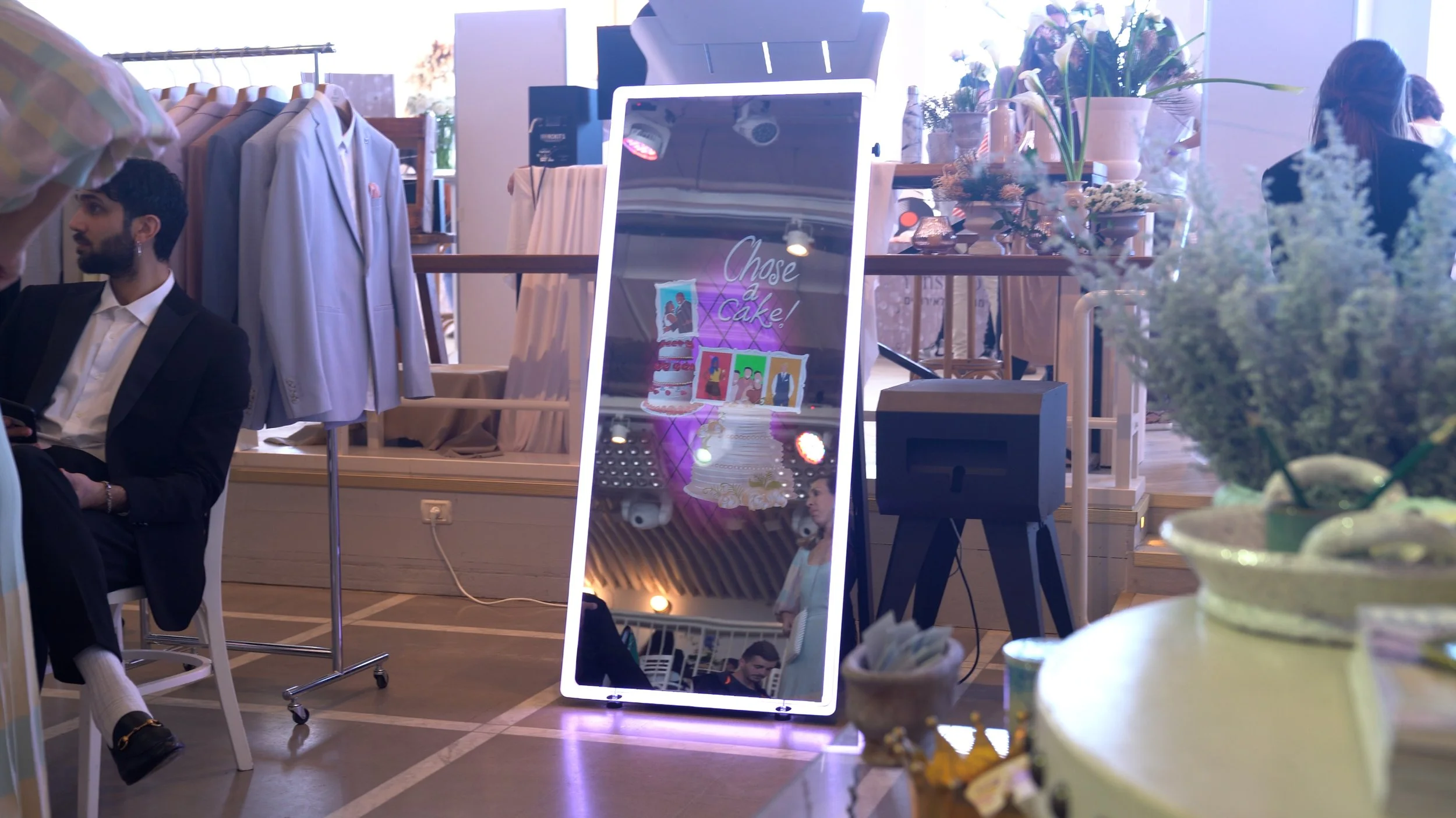 5 Reasons Winnipeg Couples Love Having a Photo Booth at Their Wedding