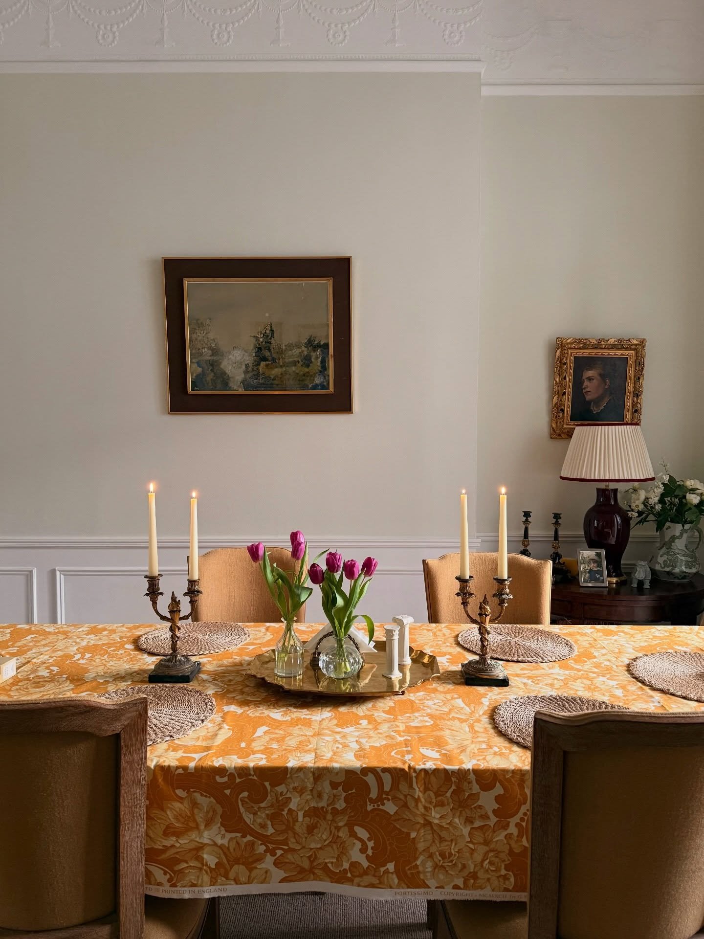 I really like my dining room but for some reason never post it. Are those paintings hanged all wrong? Maybe. They are on the existing hooks and I cant be bothered to do anything about it. Happy Friday 13th!