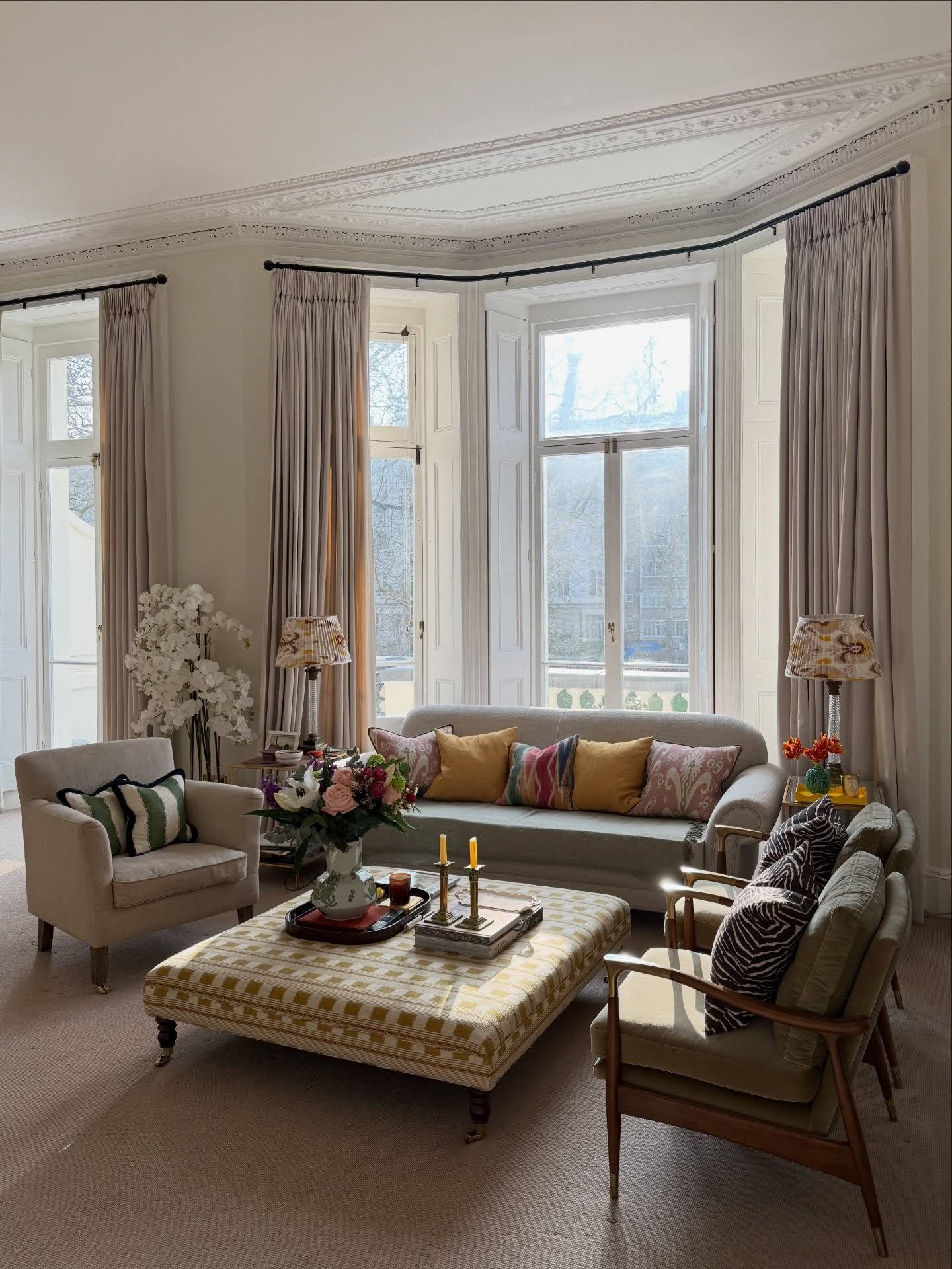 THE SUNDAY SCROLL - How was your week? 🫶🏻

I have had so much good food and good company (both dog and human). 
The highlight of my week of course meeting a interior designer I have admired for a while and have now sold small piece of decor to! EEE