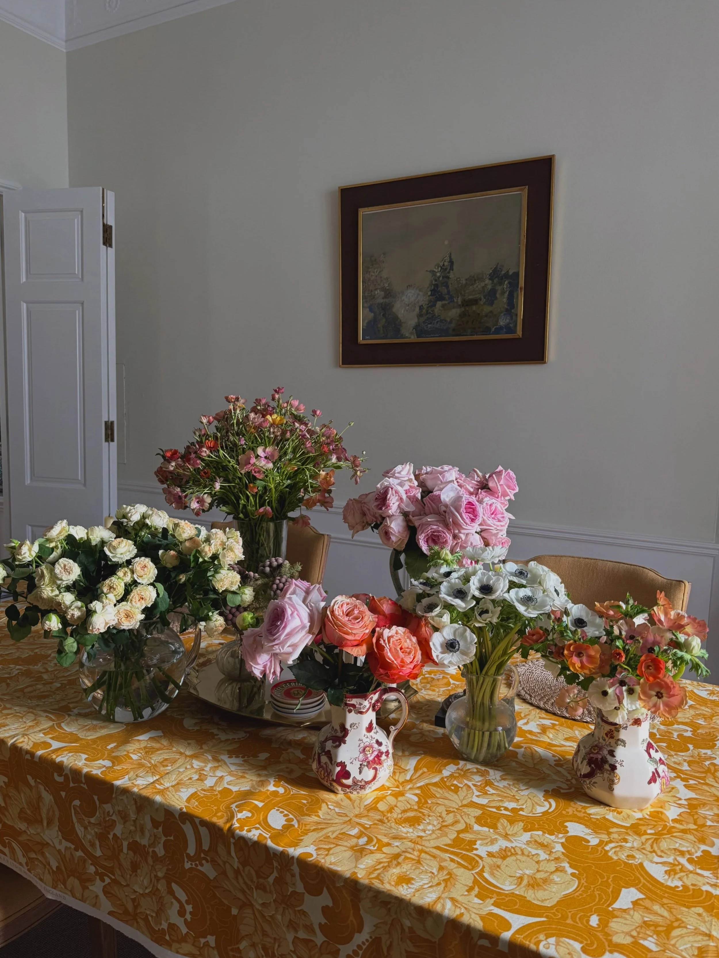 THE SUNDAY SCROLL - what a flowery week! I have been to the most beautiful place near Marlow, driving around with lamps and making new furry friends. And of course ducking for hail rain. How was your week?