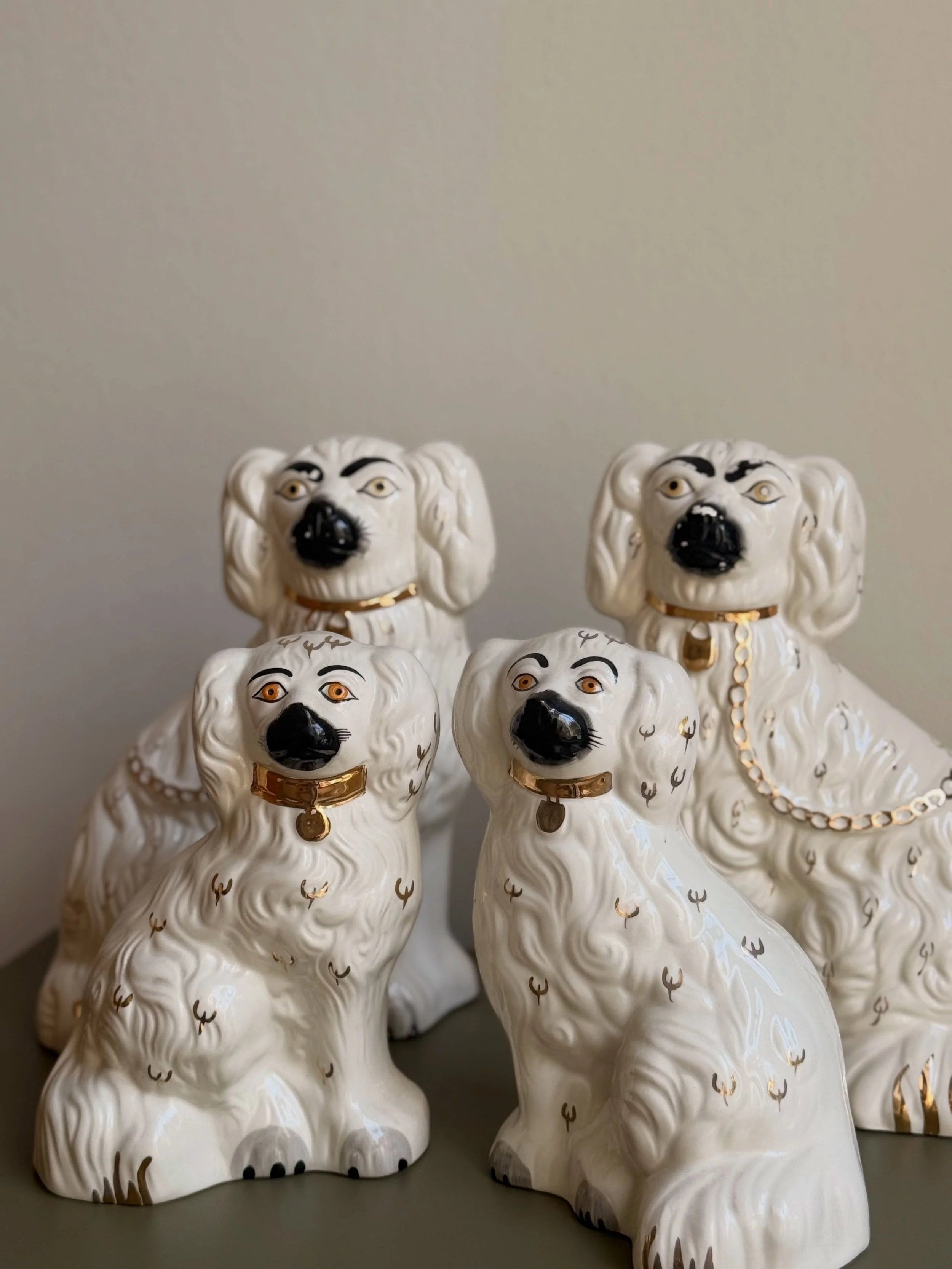 The Sunday Scroll this week consists of antiques, dogs and good food. In other words living my best life 🤭 How was your week?