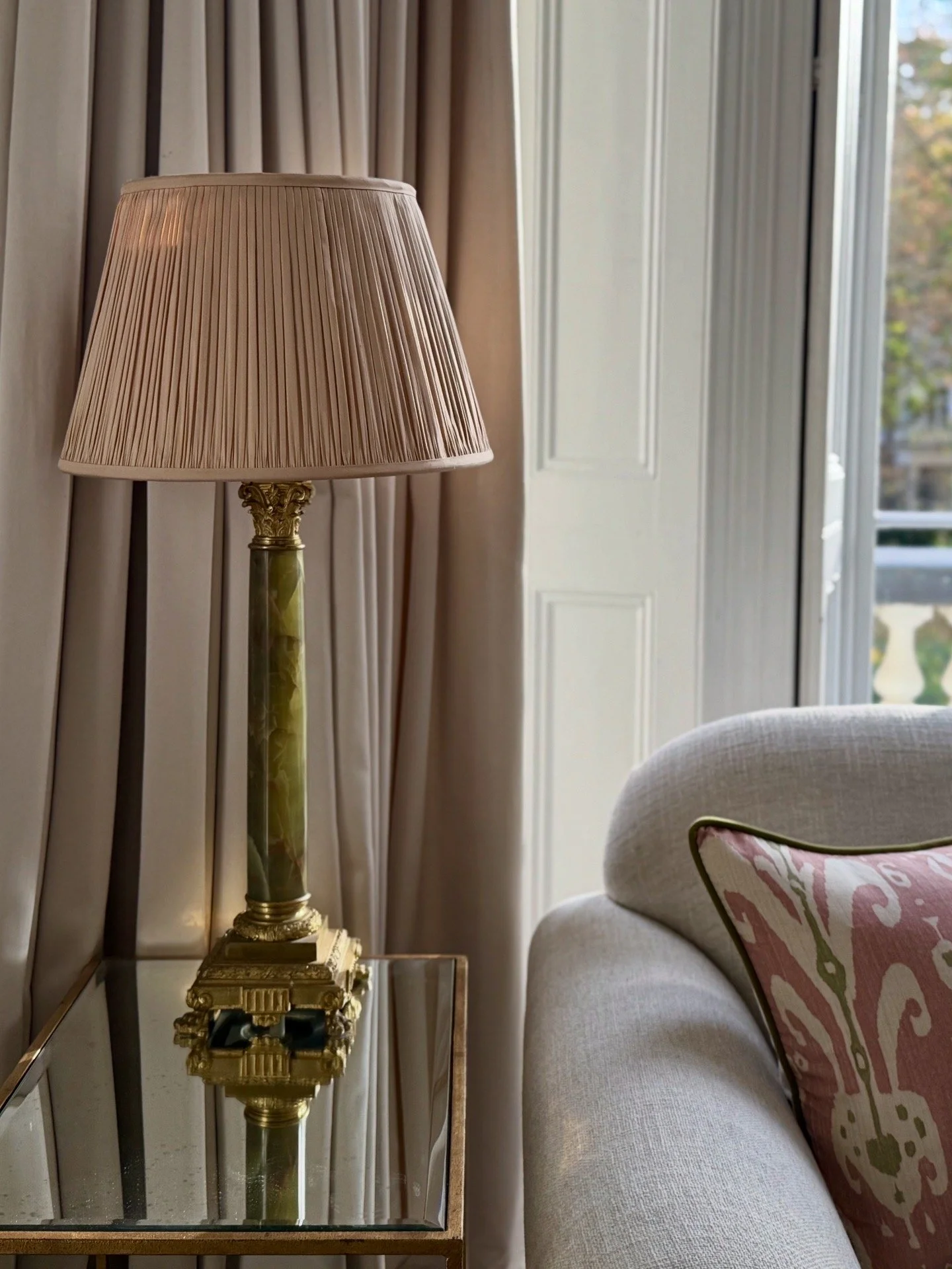 Corinthian Onyx Lamp