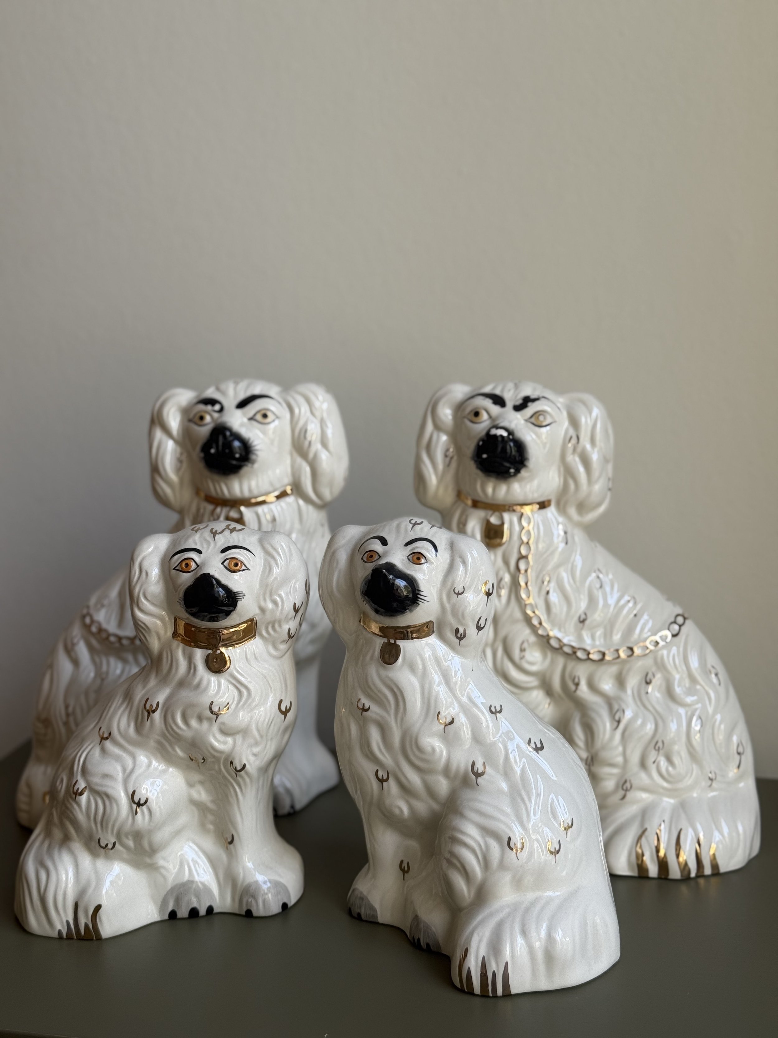 pair-white-staffordshire-spaniel-dogs-gilt-chains.jpg