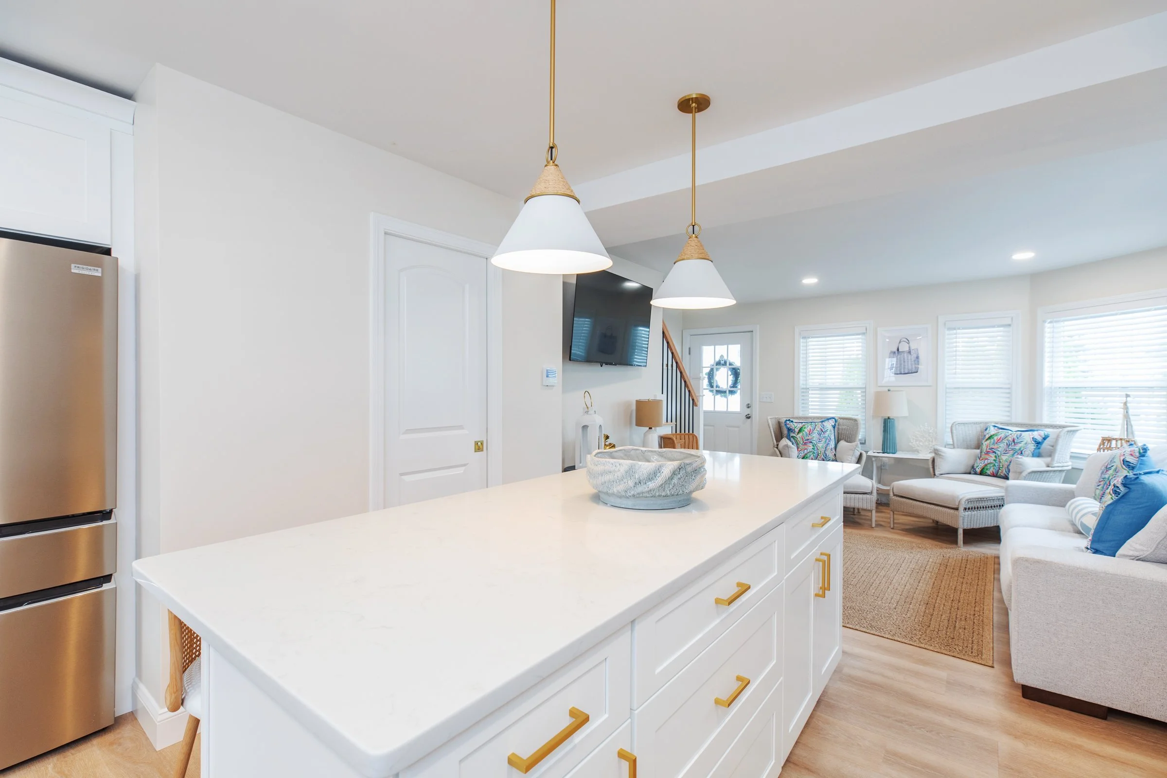 6 Bradford Ave Hampton Left 5414.jpg