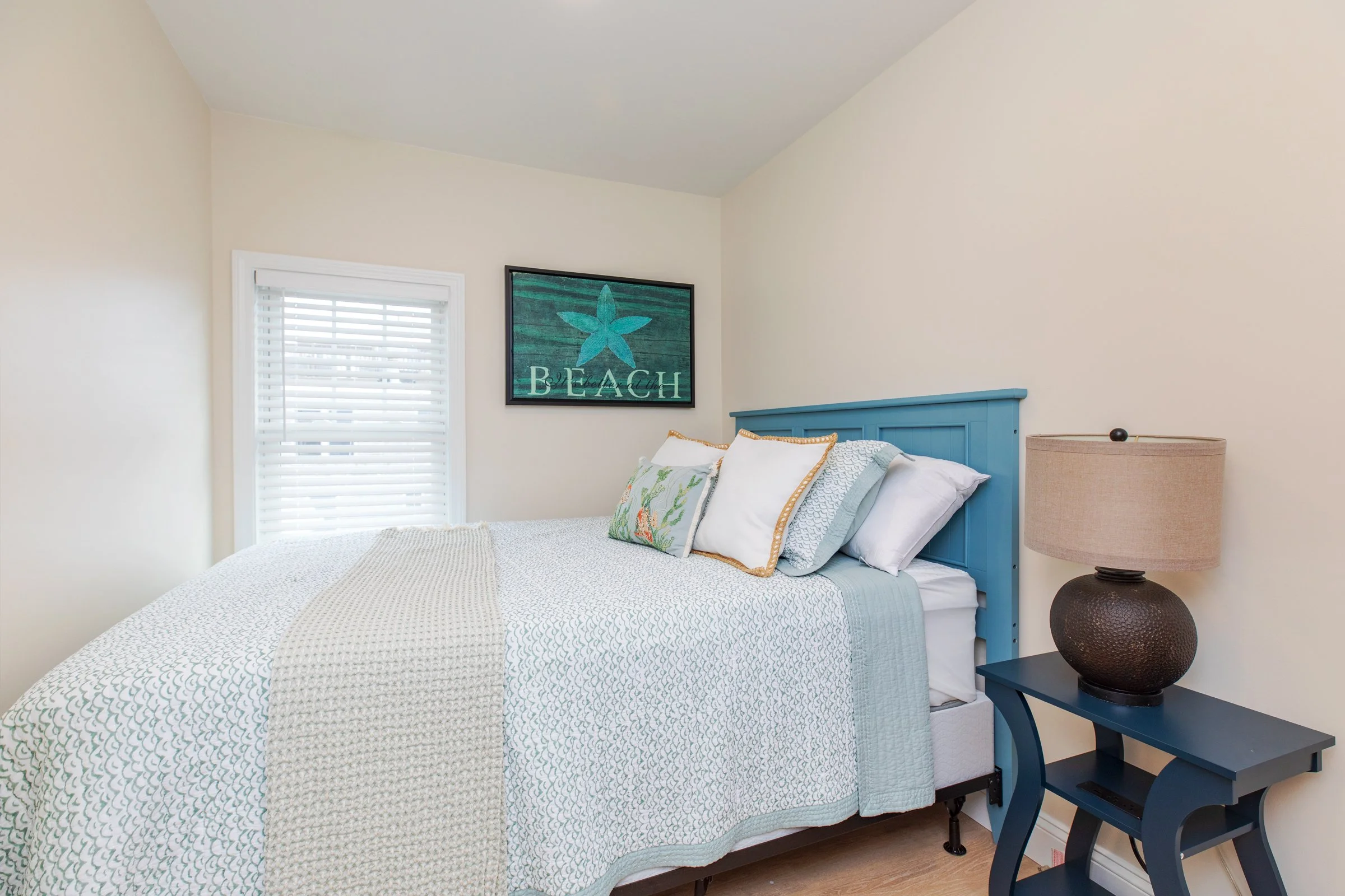 6 Bradford Ave Hampton Right 5340.jpg