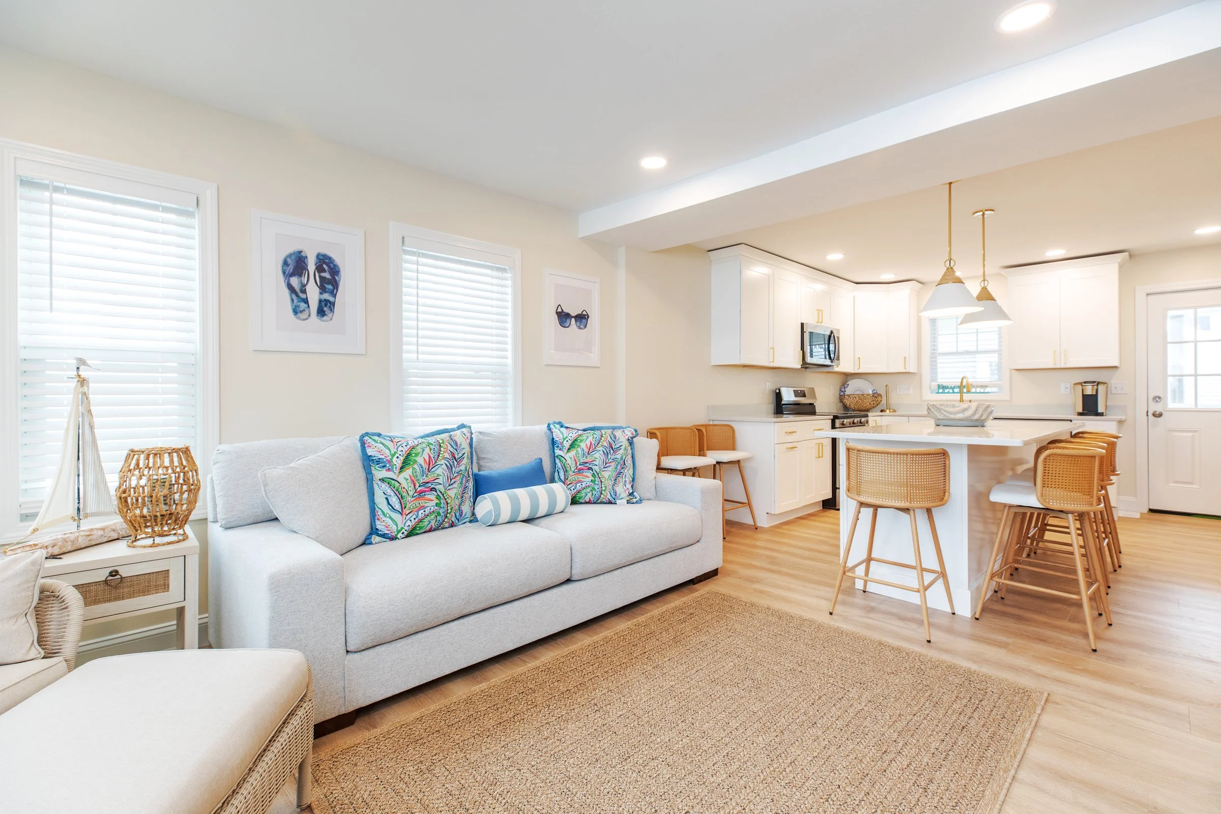 6 Bradford Ave Hampton Left 5423.jpg