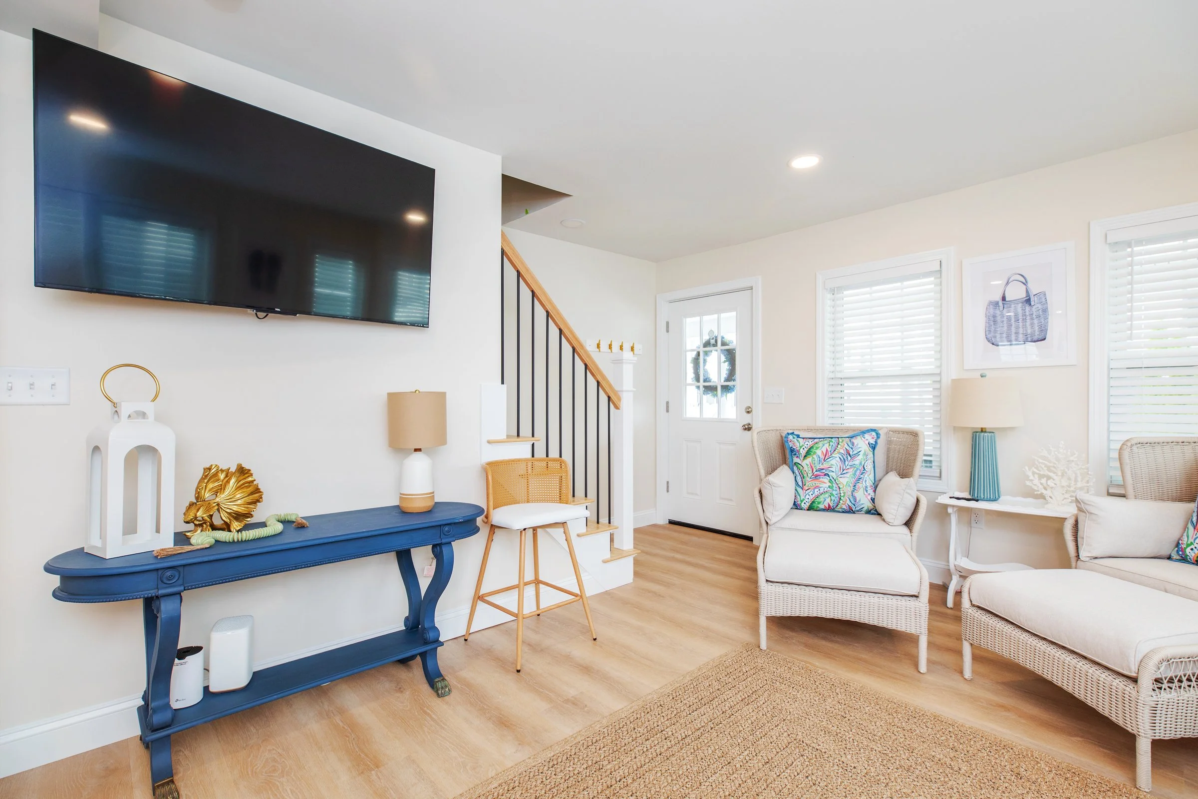 6 Bradford Ave Hampton Left 5404.jpg