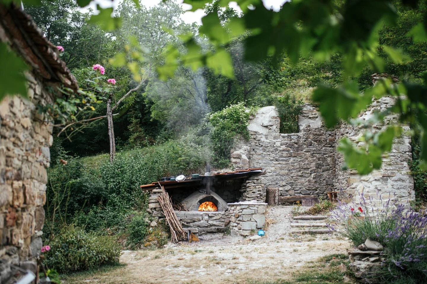 outdoor oven.jpg