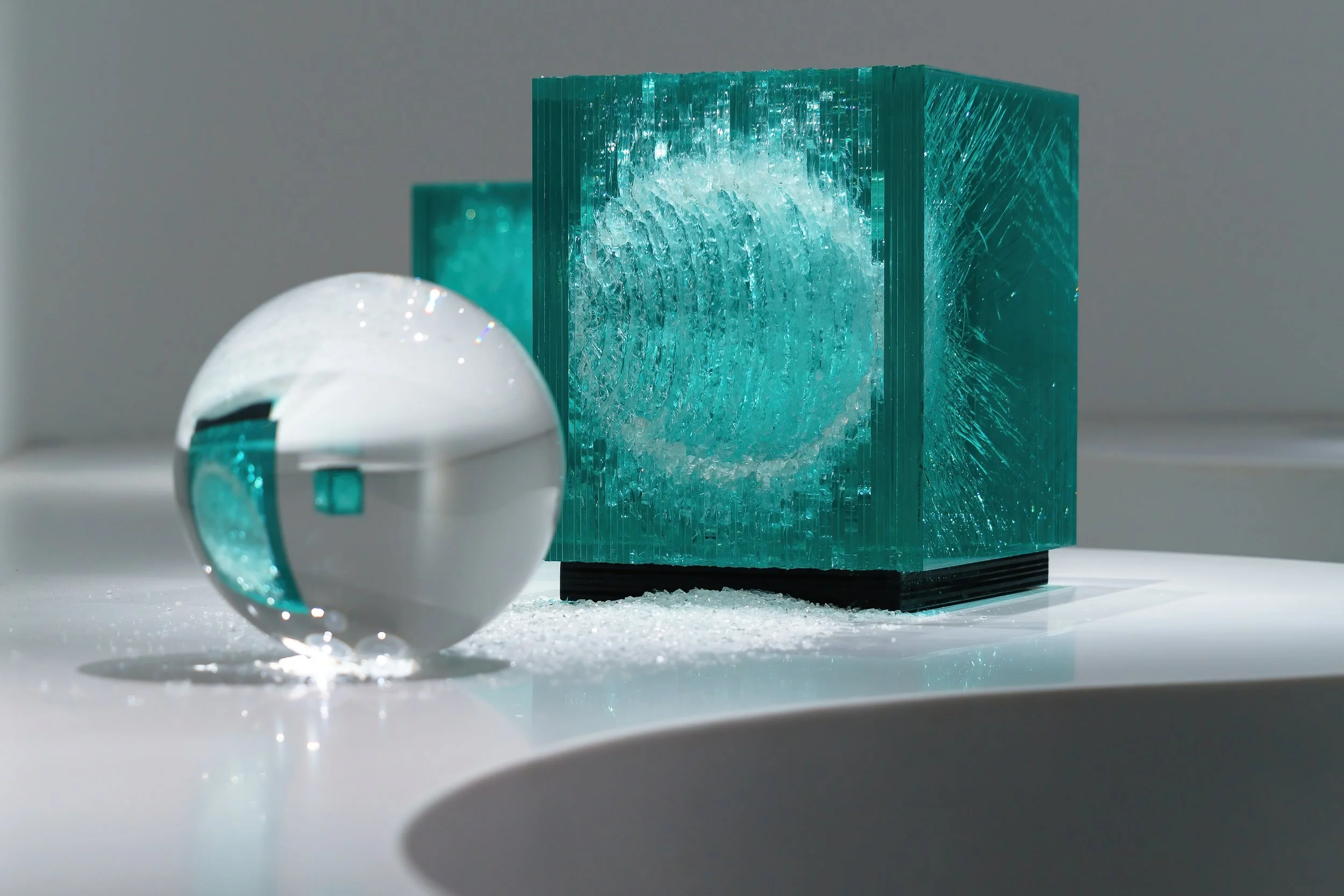 Detail of glass cube, Simon Berger, Shattering Beauty, 2023