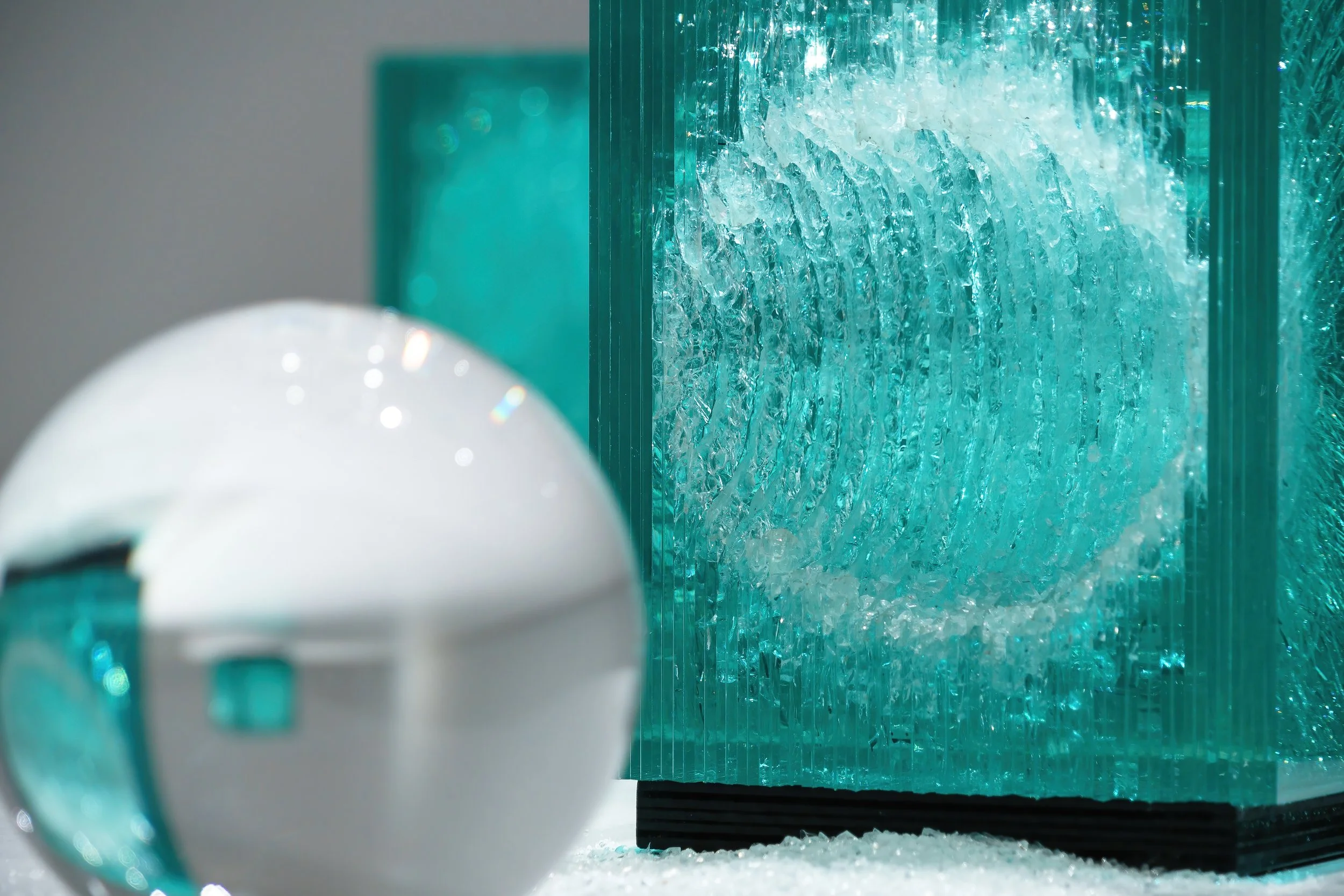 Detail of glass cube, Simon Berger, Shattering Beauty, 2023