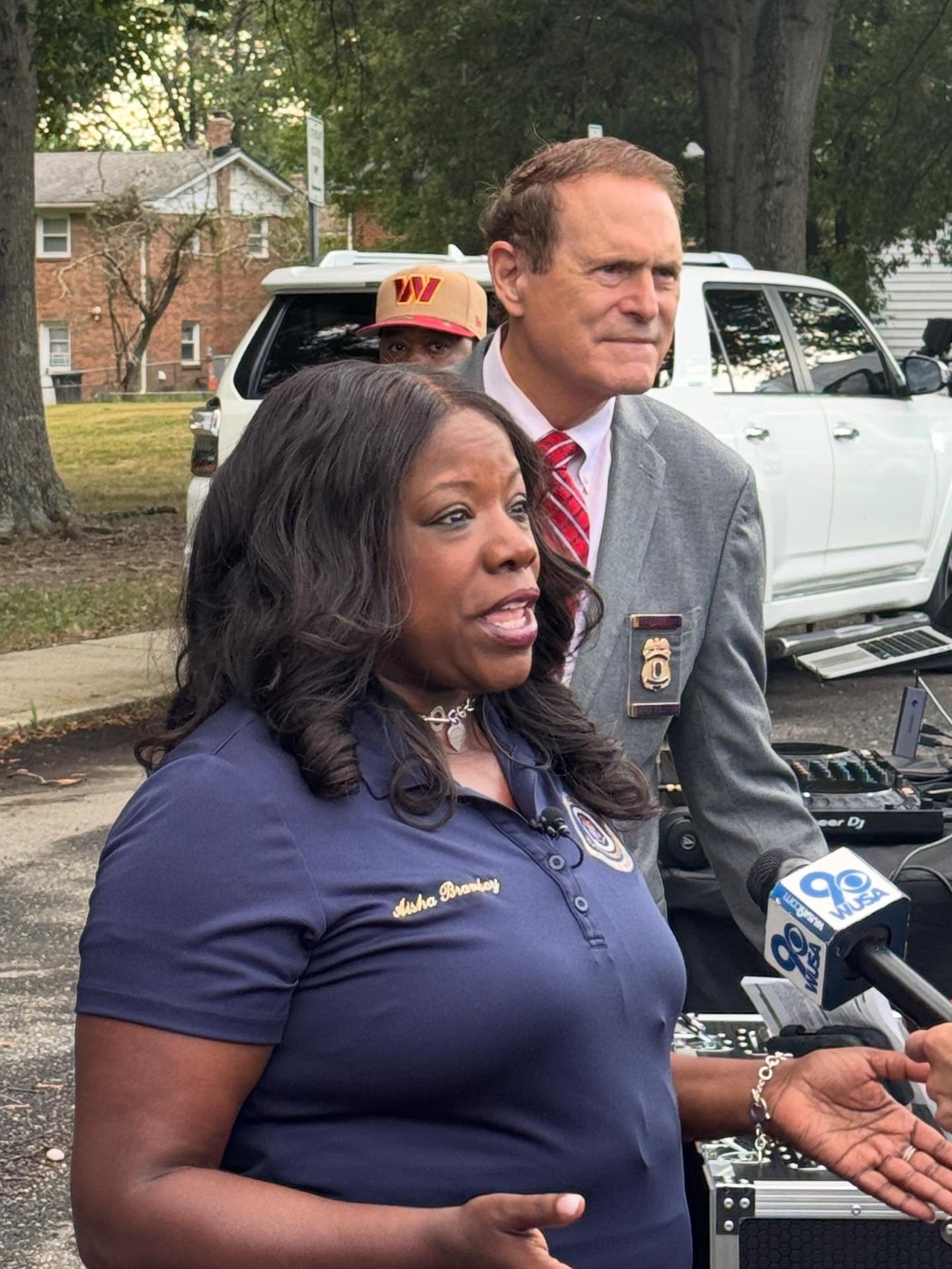 Had a great time at the Clinton Community Walk on 9/11 connecting with neighbors, chatting about local issues, and celebrating what makes our community strong.

Getting to know more folks in Clinton through canvassing this past month has been wonderf