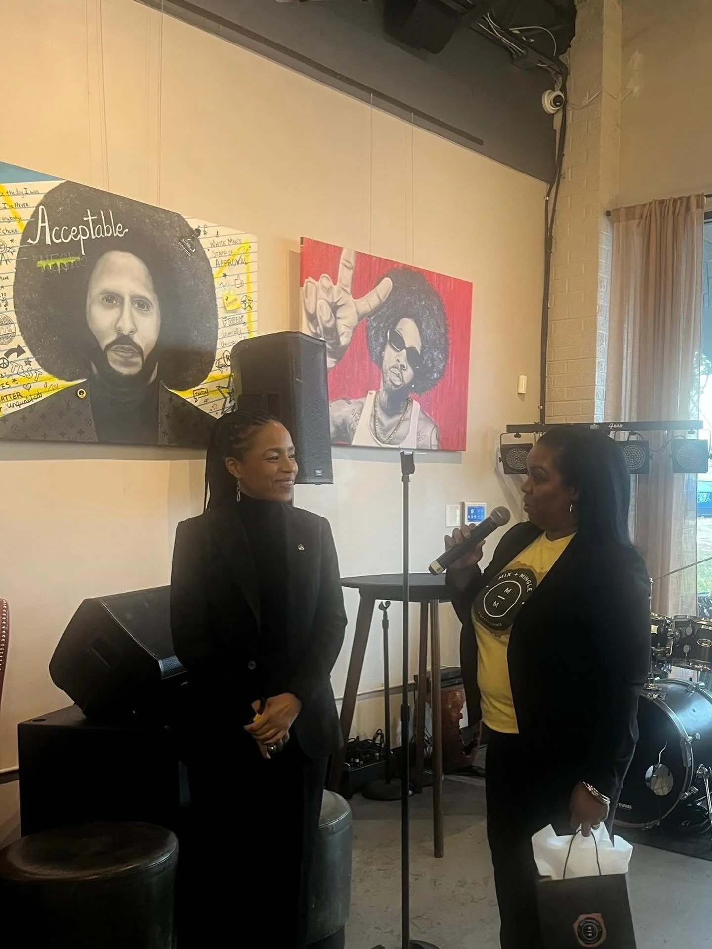 Thanks as always to the District V Coffee Club and @mixandminglecoffeelounge hosting another amazing community conversation, this time with Senator Angela Alsobrooks. 💚 The Coffee Club sets a great standard for thoughtful, grounded civic engagement,