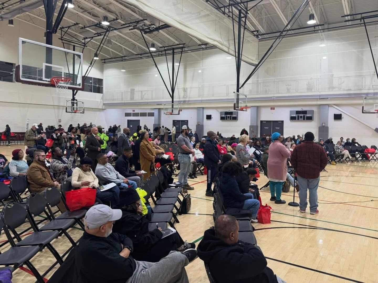 Incredible energy at @cmwalablegay &ldquo;State of the Power&rdquo; event tonight! 
Providing transparency on our utilities and resources is so vital, but what truly impressed me were the neighbors who came out and asked ferocious, pointed questions 