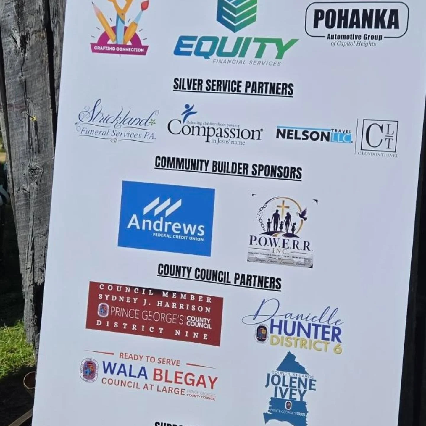 Be The Church Sunday filled my heart with thanks for our community. 🙏🏾

This past Sunday, District 9 showed up for its neighbors in a big way.

700 families received free gas. 💛
200 families received free energy bill assistance. 💚
150 families re