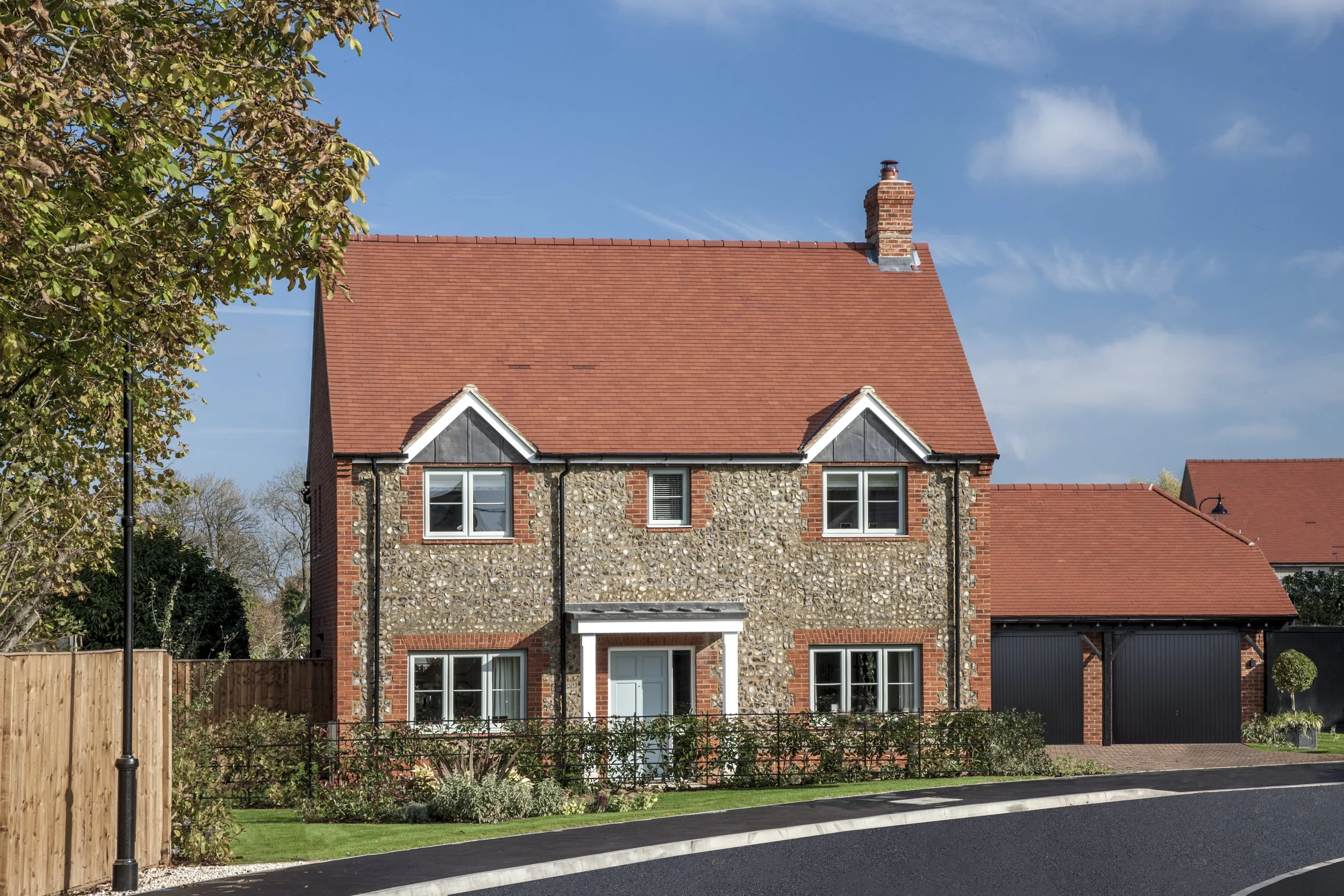 Plot 7 external with garage.jpg